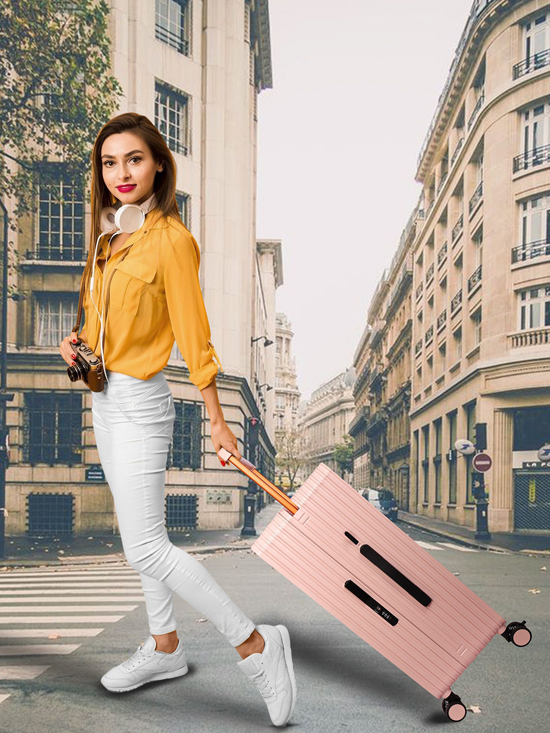 REDHORNS Airline USB Port Wide Handle Hard-Sided Medium Trolley Bag