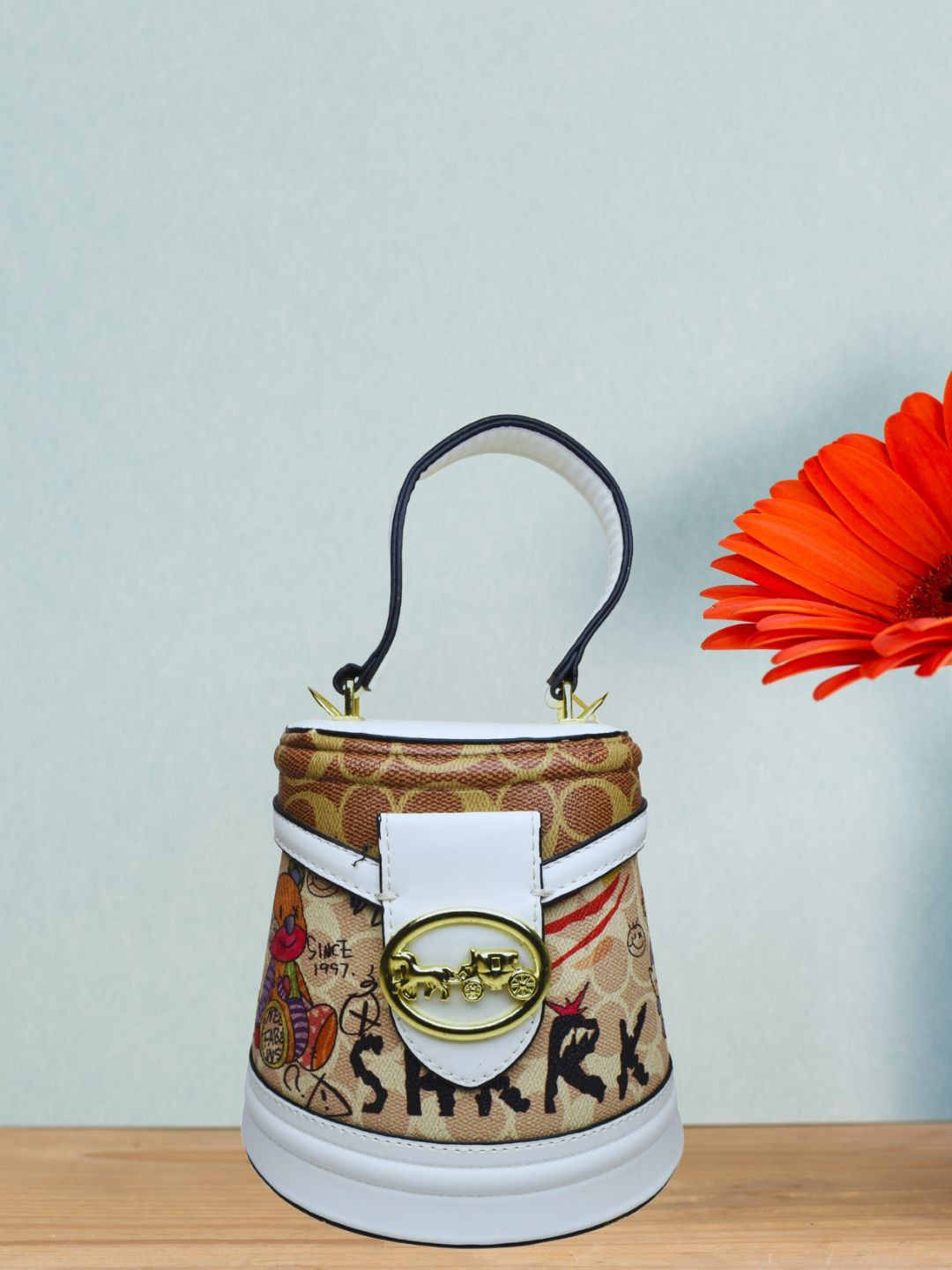 J & C Fashion Arena Beautiful Horse Shoe Shaped Printed Box Clutch