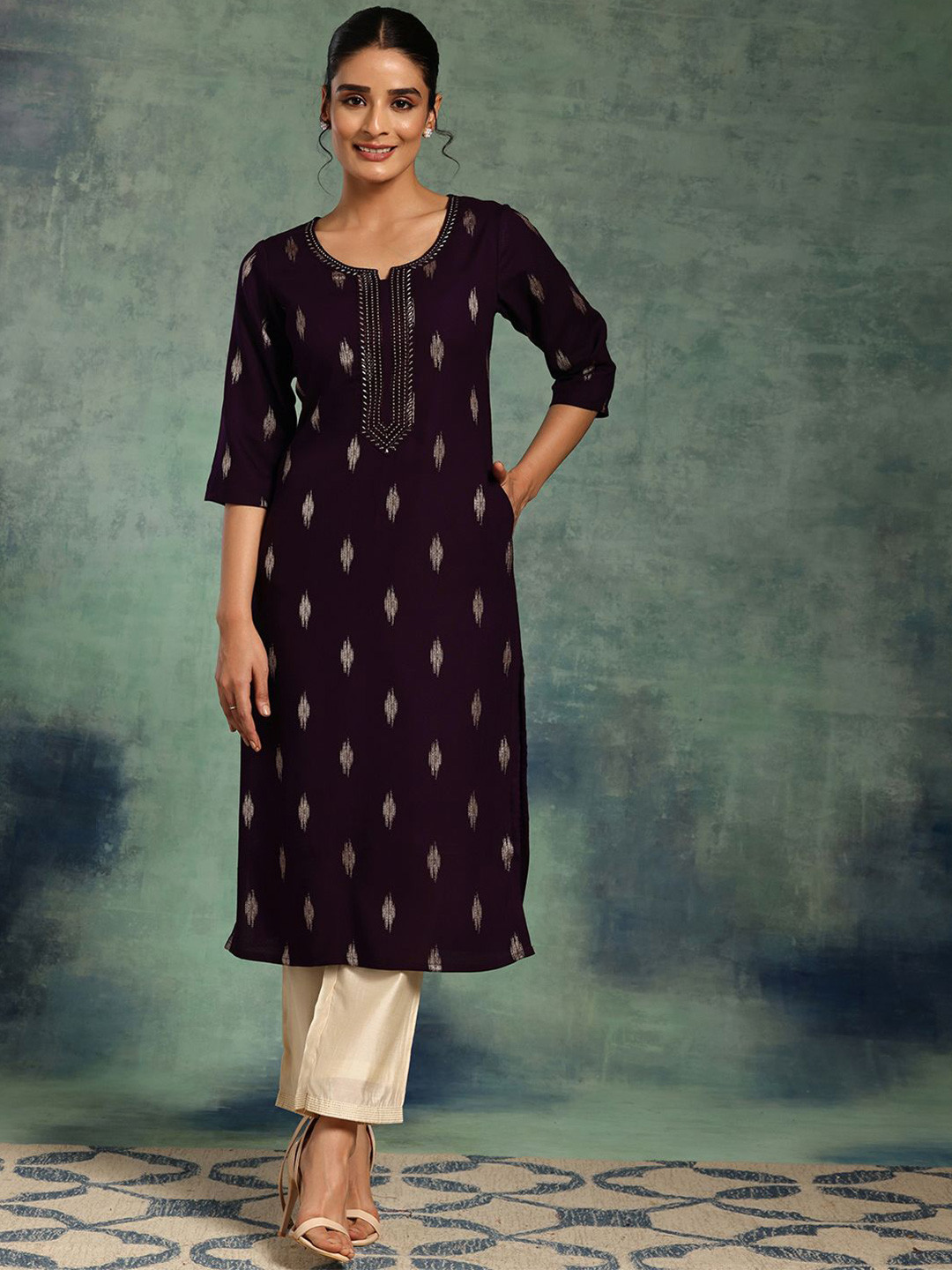 Libas Women Yoke Design V Neck Kurta