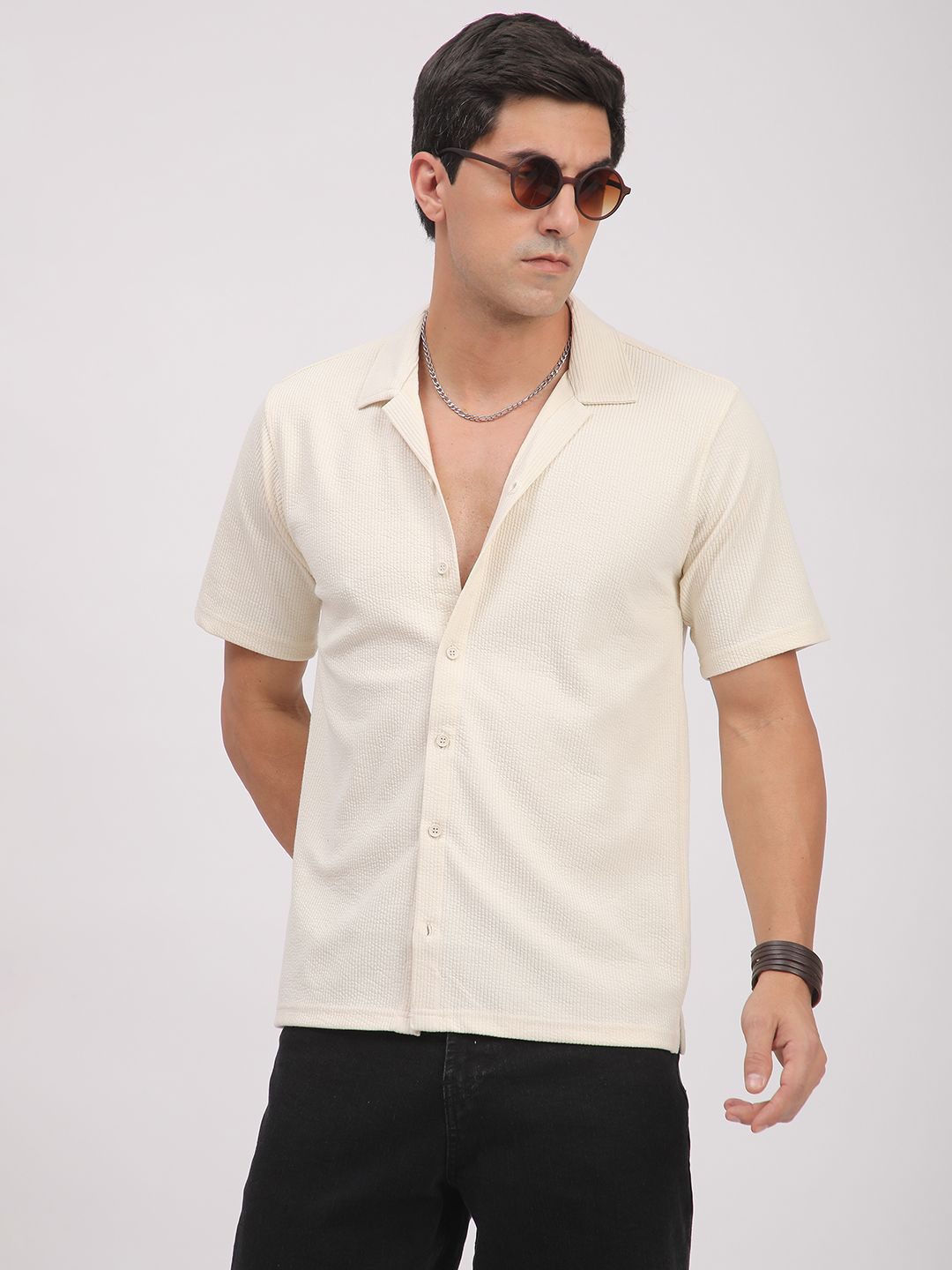 Mark Leute Men Textured Comfort Slim Fit Casual Shirt