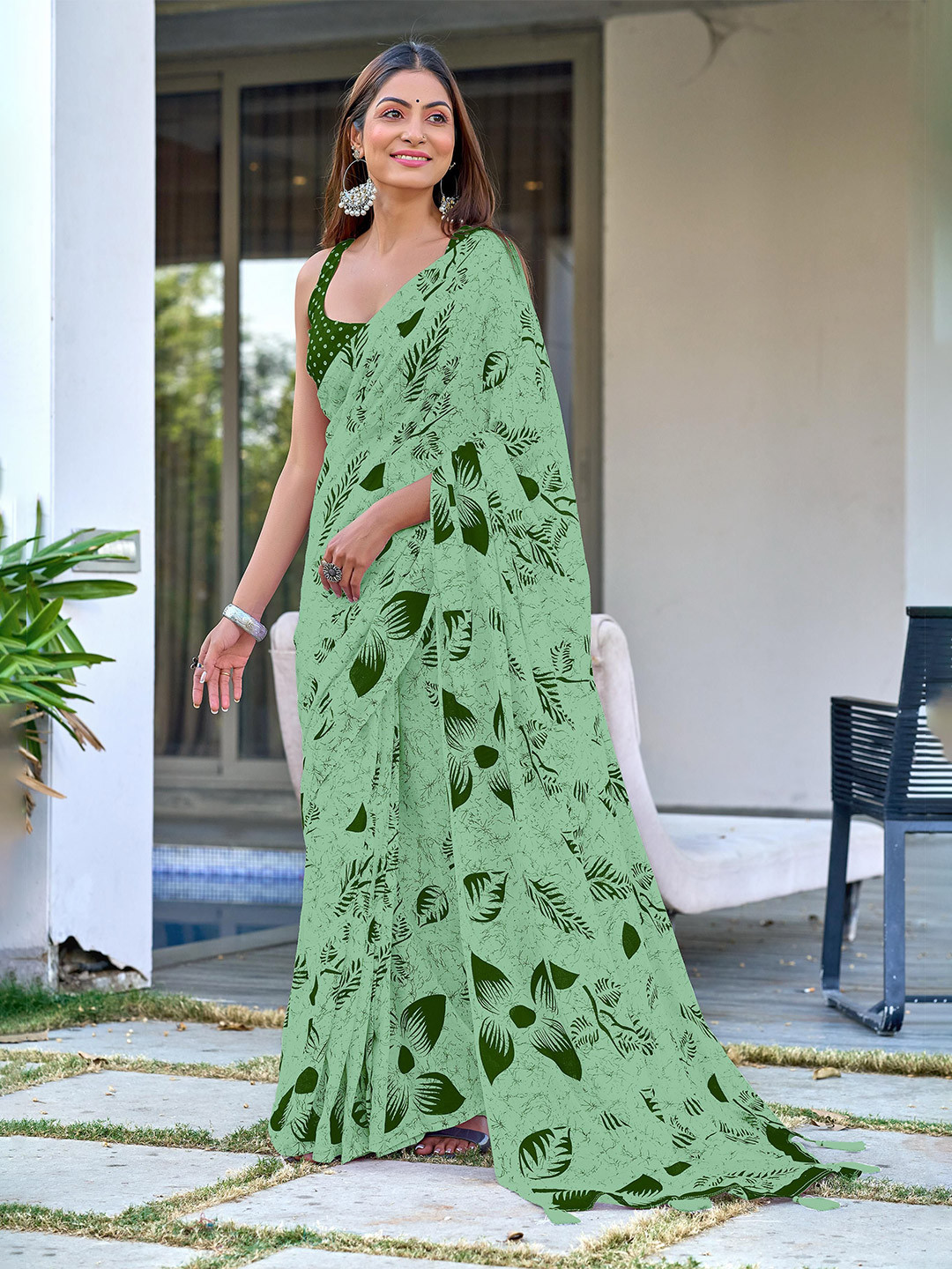 LeeliPeeri Designer Floral Block Printed 1-Minute Ready to Wear Saree