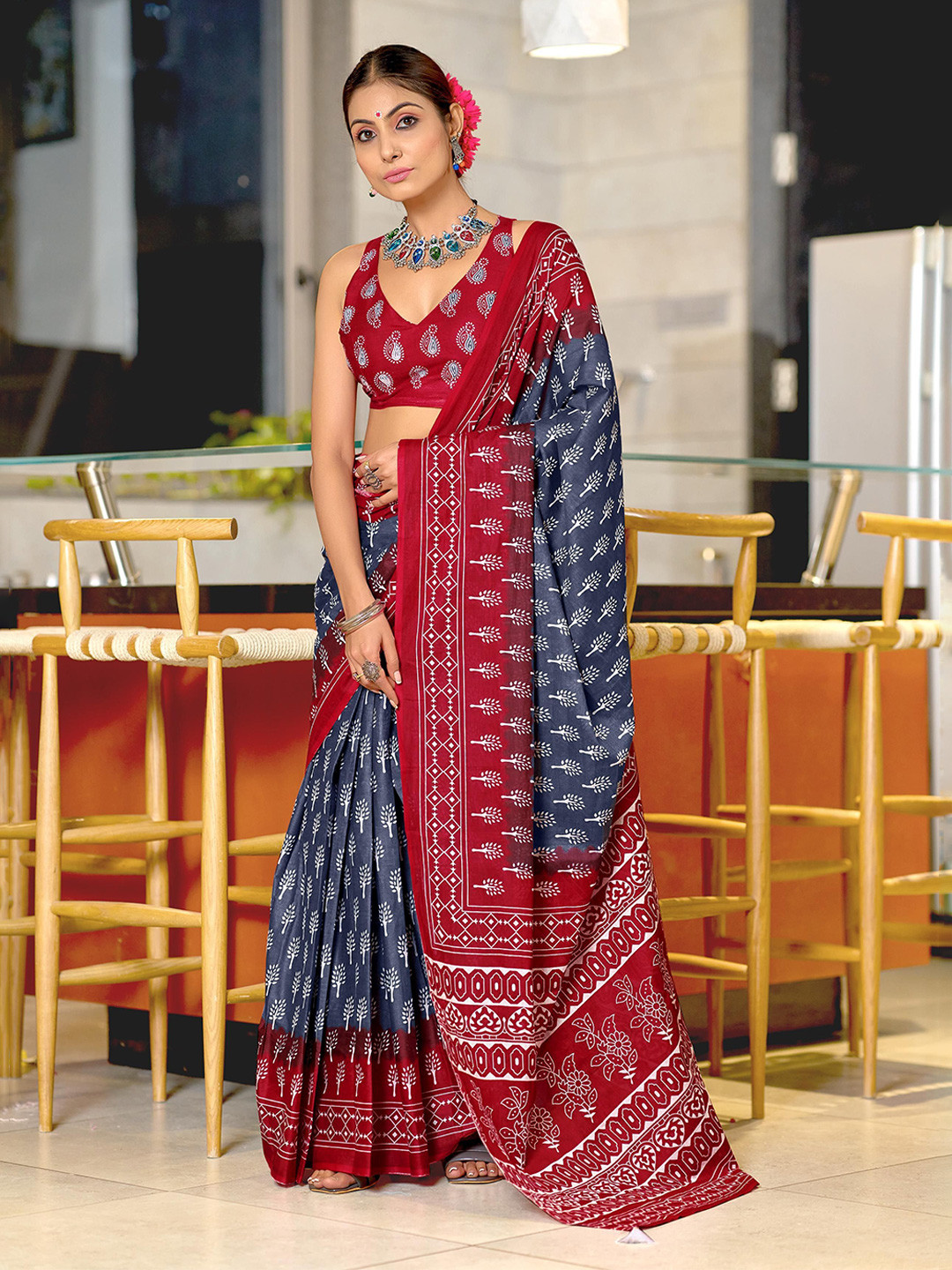 DIVASTRI Batik Ready to Wear Block Print Mulmul Cotton Saree With Block Print Blouse