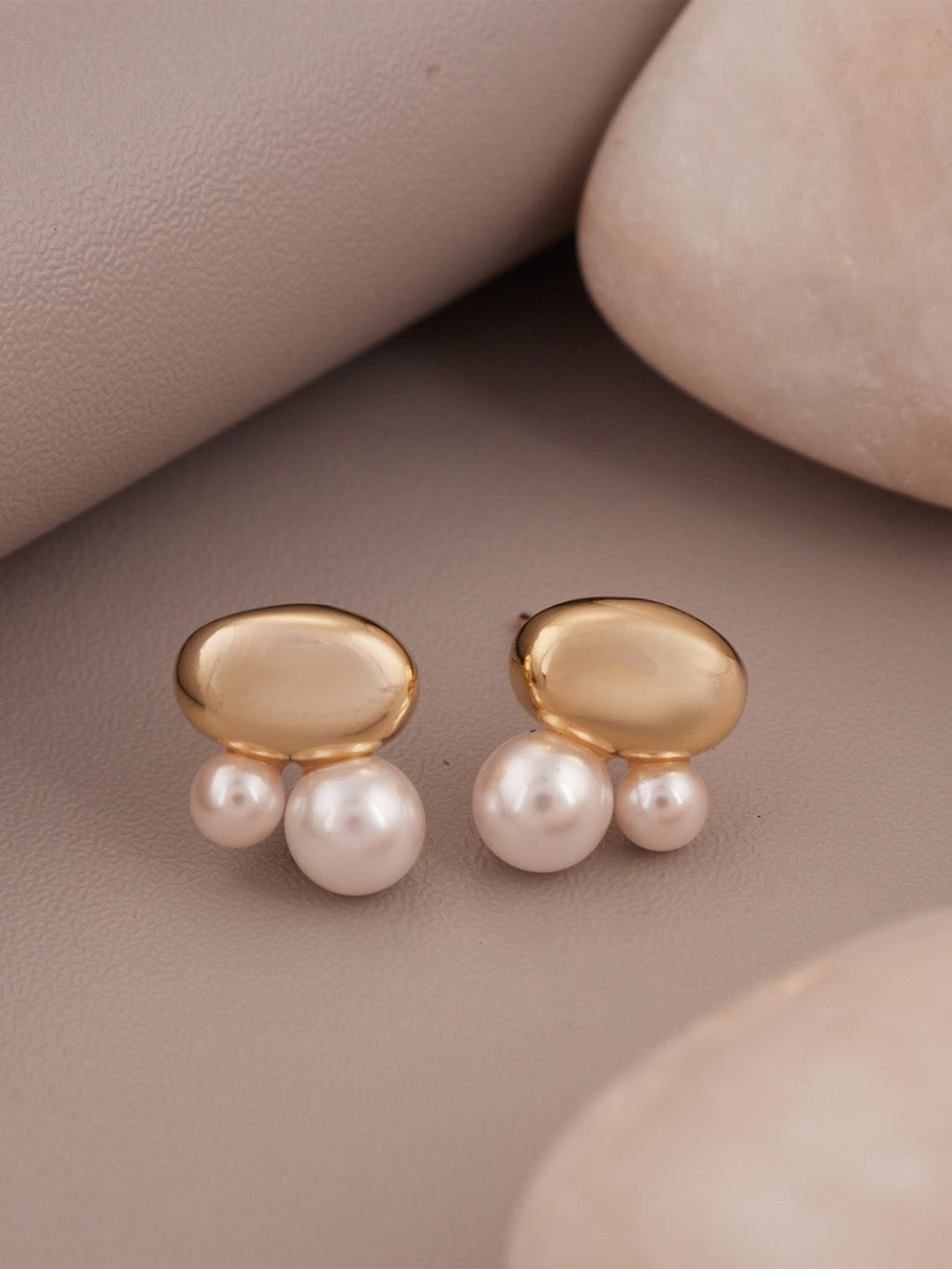 GC Jewelery Gold-Plated Pearls Chunky Oval Shaped Studs