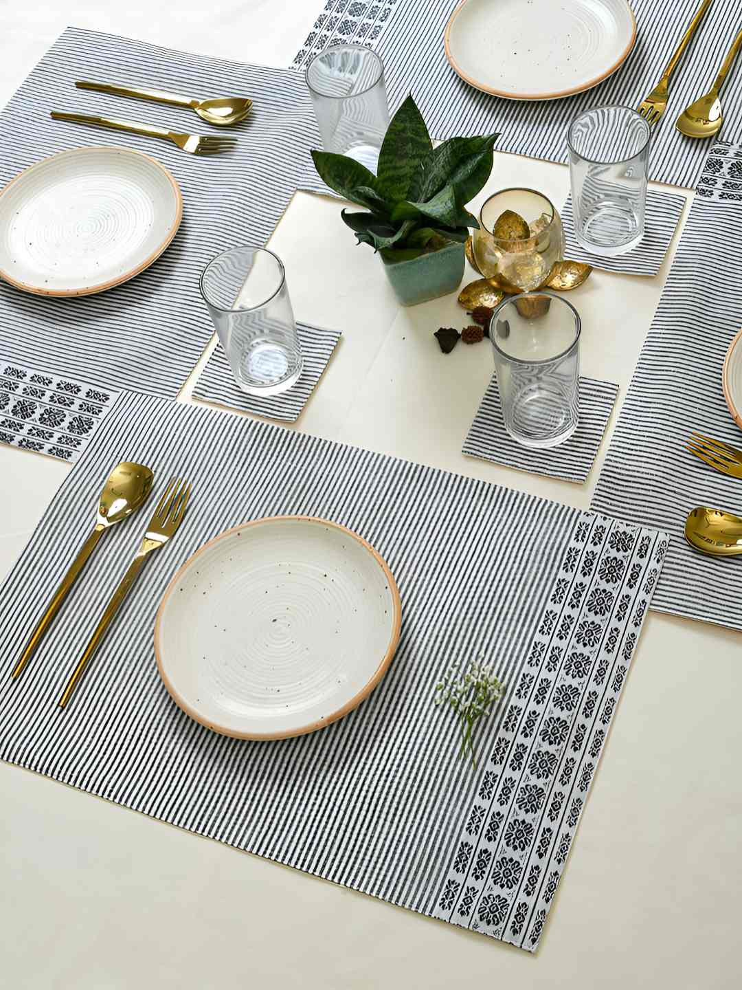 Myntra Elegant Homes 4-Pcs Black & White Striped Printed Cotton Table Placemats