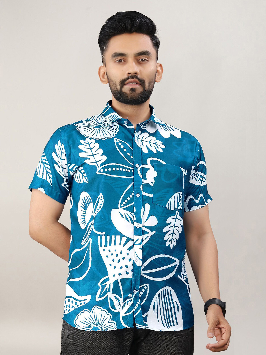 VS MALL Men Classic Printed Cutaway Collar Slim Fit Casual Shirt