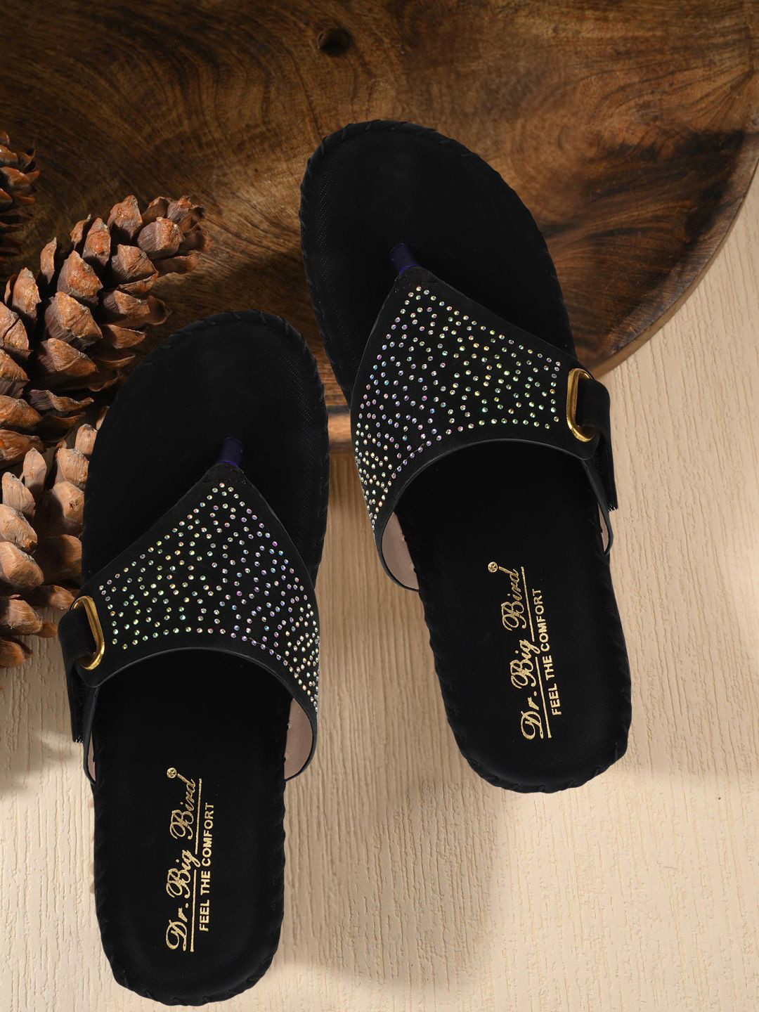 BIG BIRD Women Solid Casual One Toe Flats with Embroidered