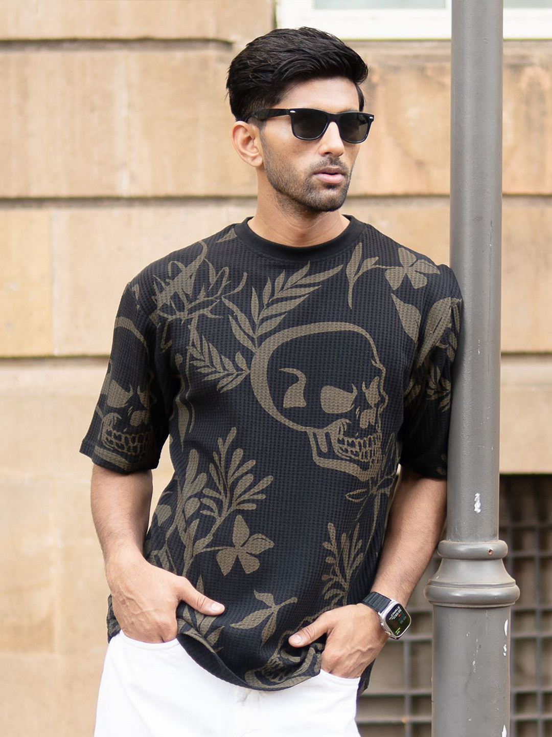 Powerlook Men Black Skull Print T-Shirt