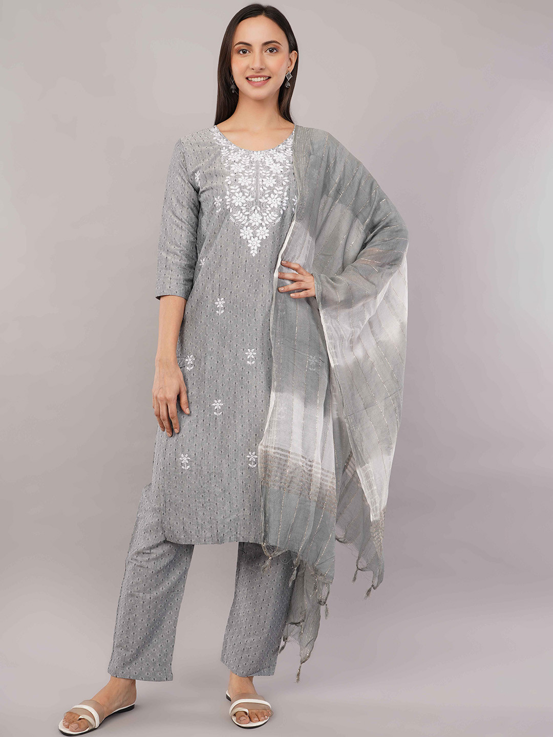 JIDI FASHION Women Self Design Embroidered Regular Kurta with Trousers & With Dupatta