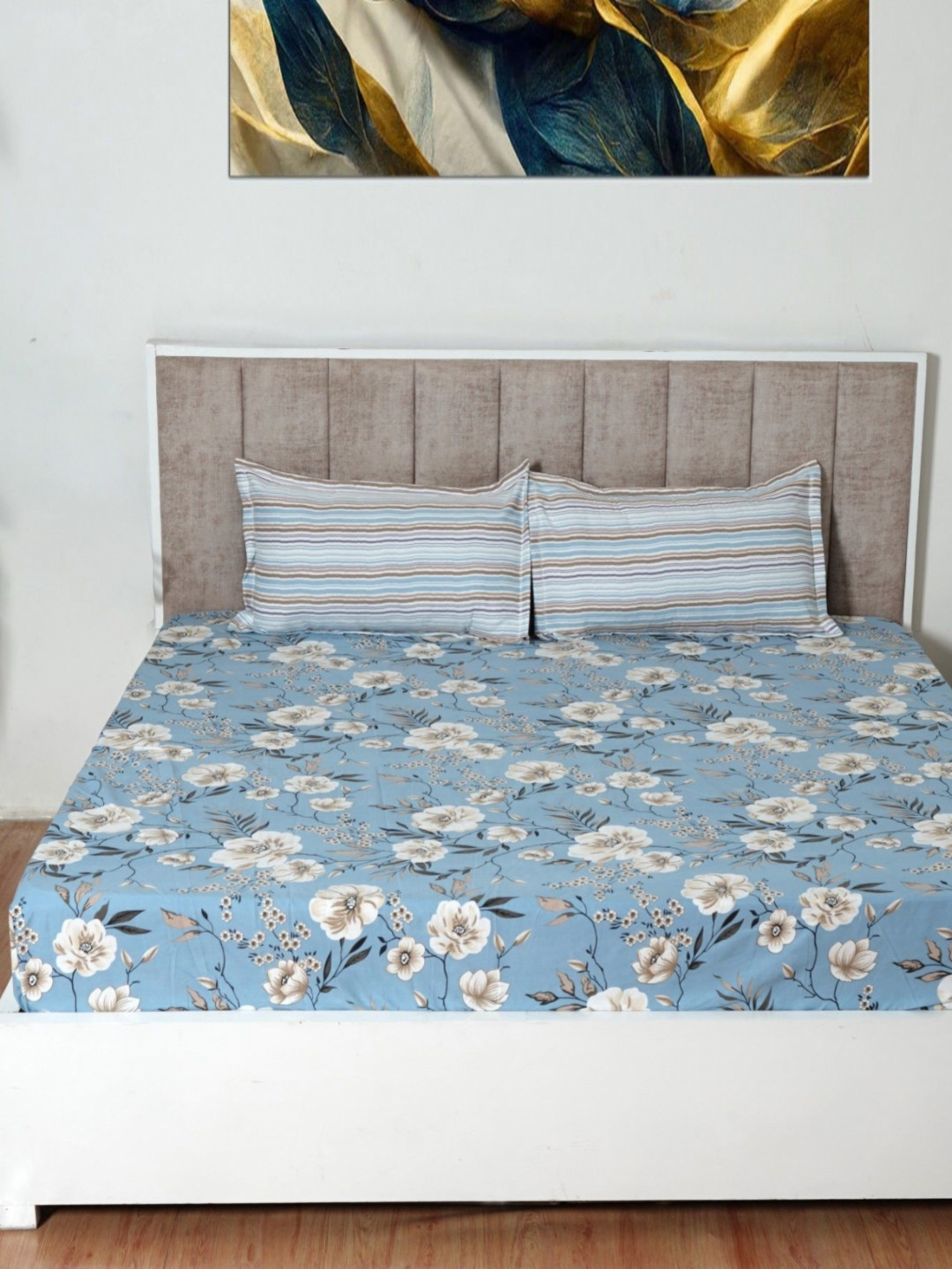 BEDROSE Blue & Brown Floral 144 TC King Bedsheet with 2 Pillow Covers