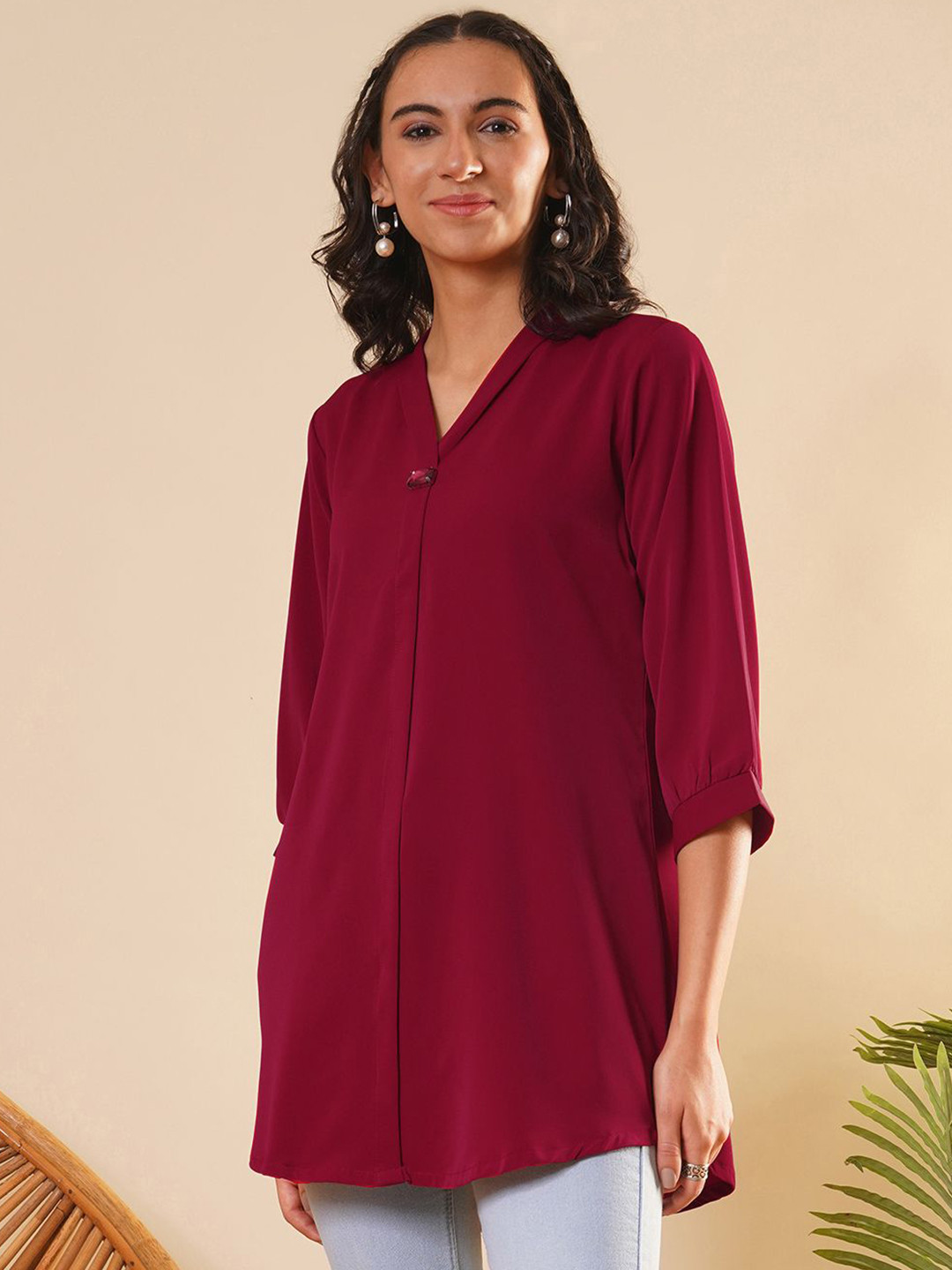ZOLA Women Exclusive V Neckline Rayon Solid Maroon Straight Tunic