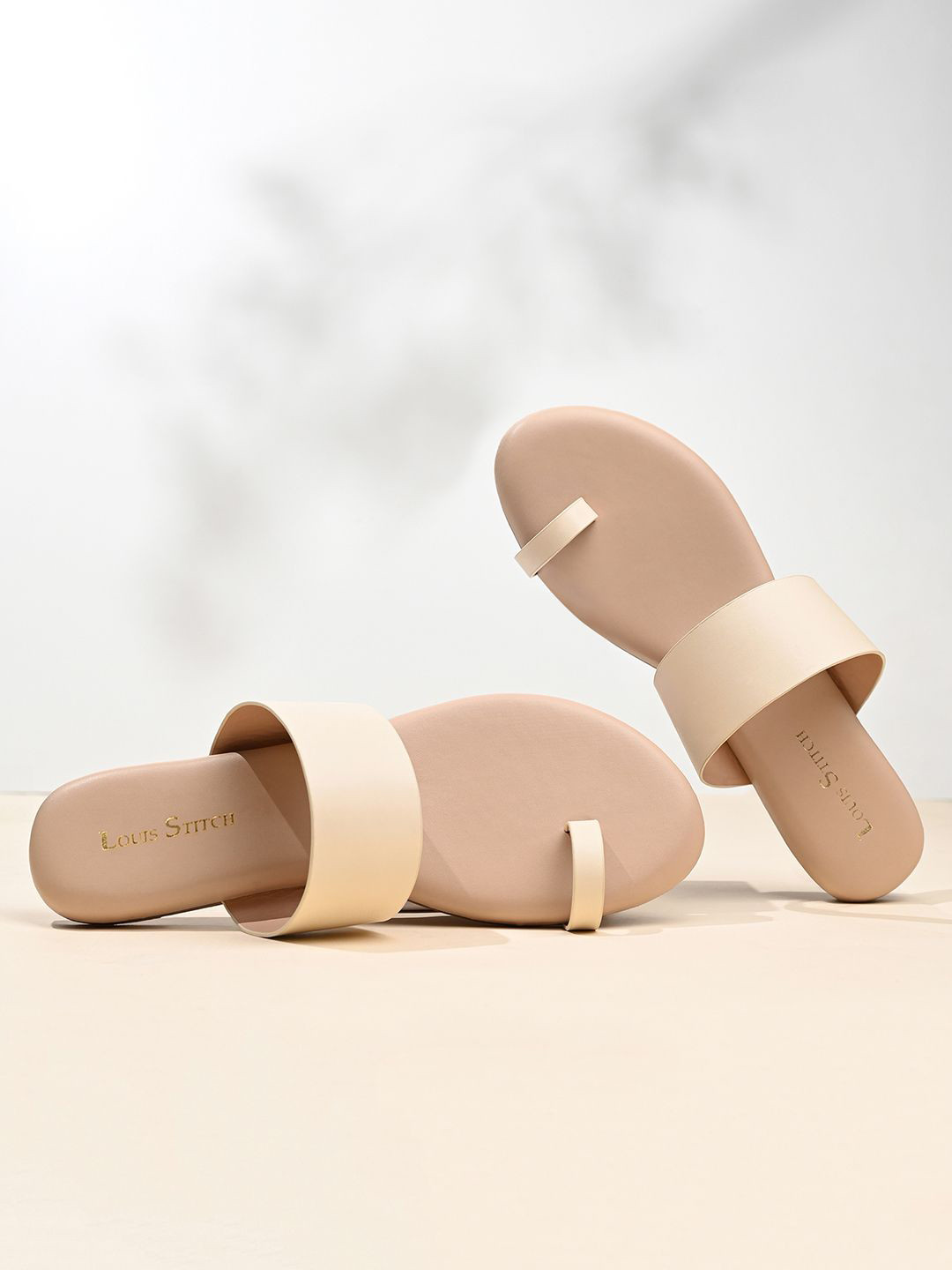 LOUIS STITCH Women One Toe Flats