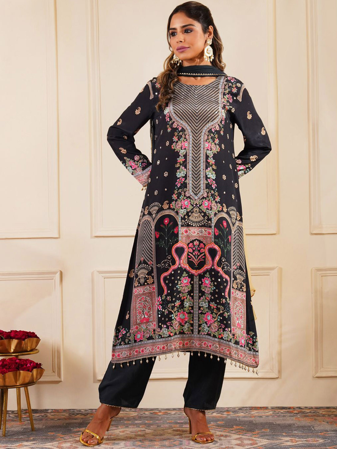 Shop Begum Women Floral Printed Regular  Kurta Sets