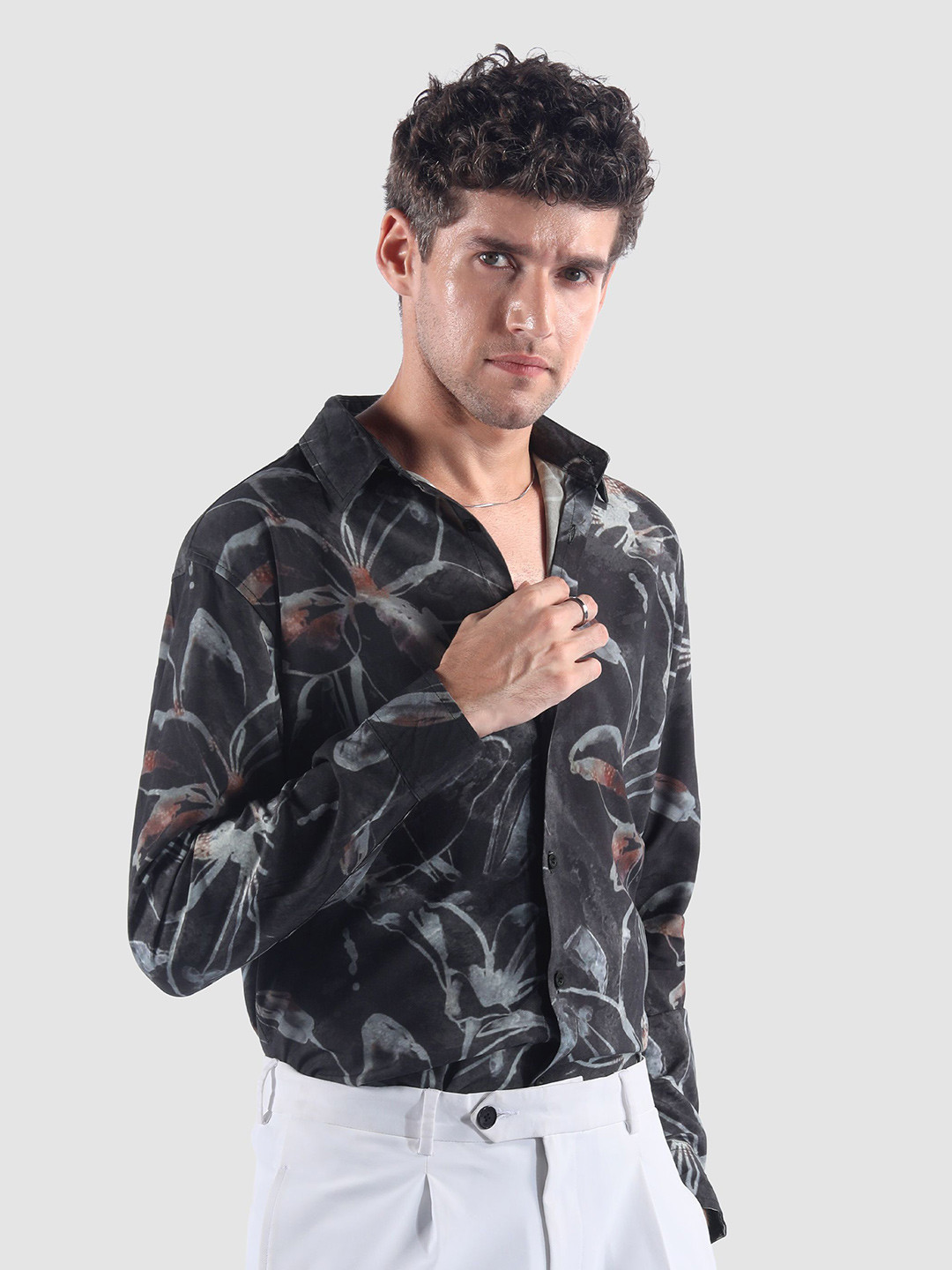 Beyoung Men Club Regular Fit Dark Grey Bold Flower Print Casual Shirt