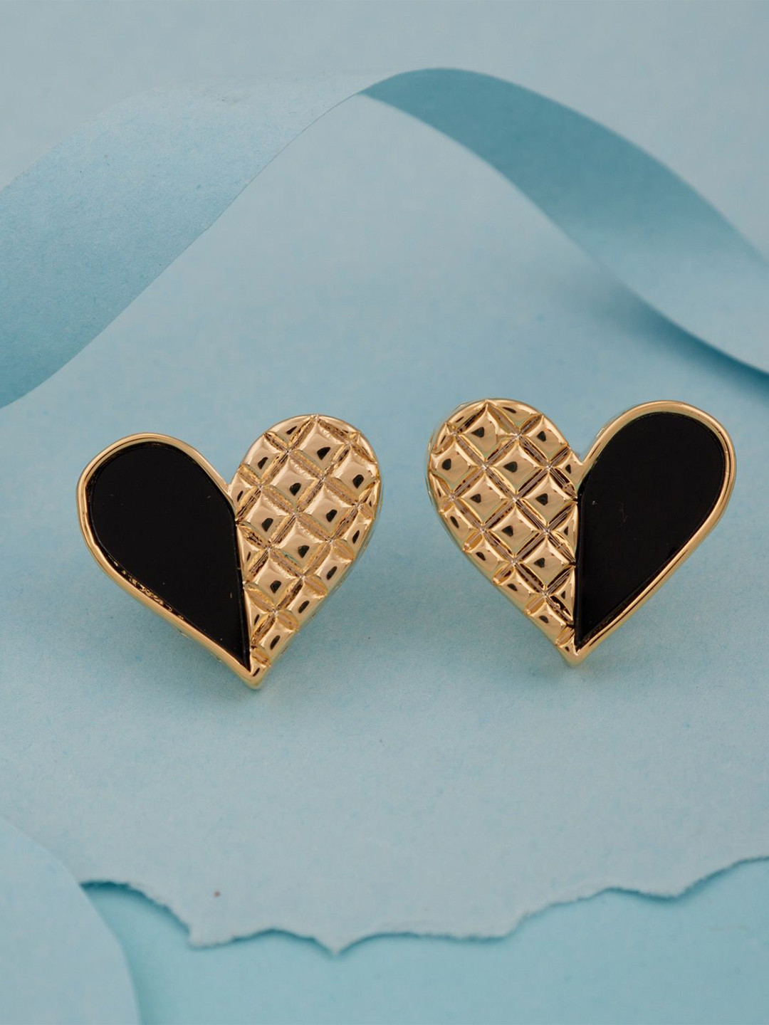 GC Jewelery Gold-Plated Chunky Heart Shaped Studs