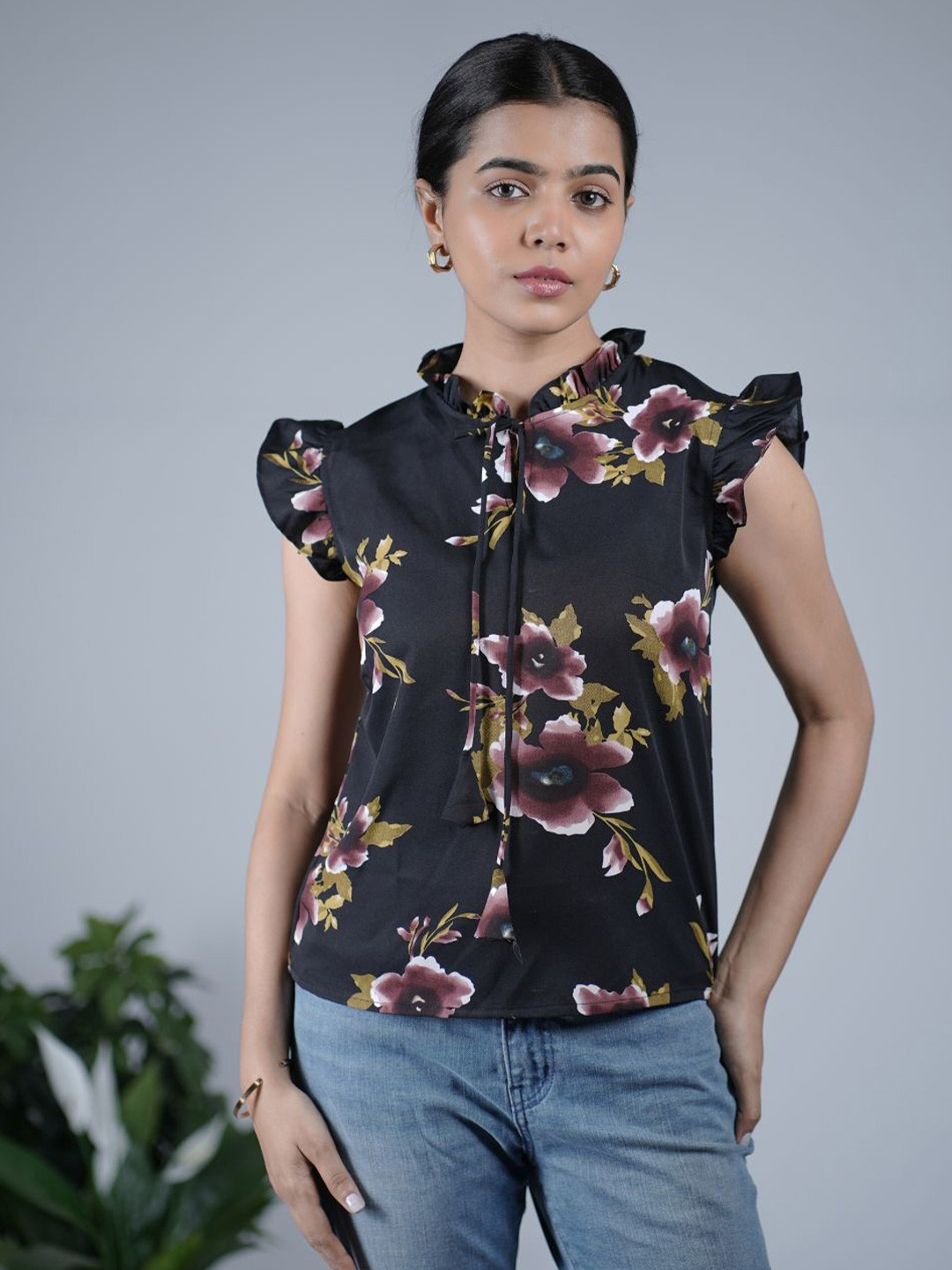 Eilaa Floral Printed Tie-Up Neck Flutter Sleeve Crepe Tops