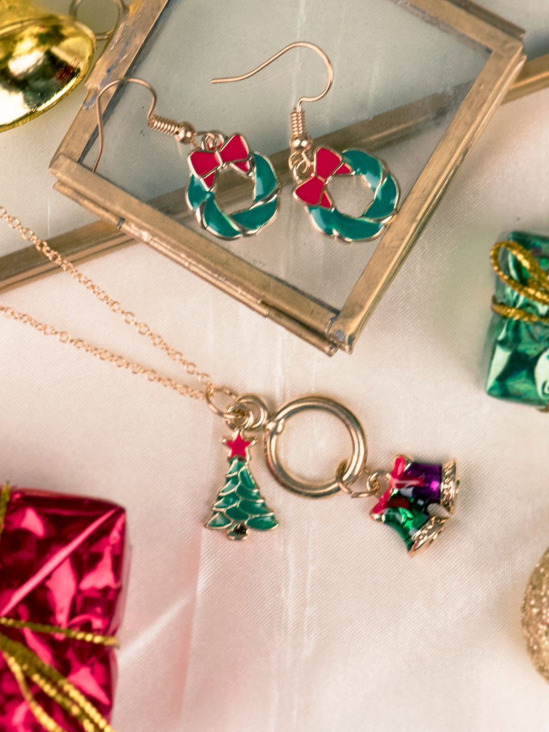 Arendelle Girls Christmas Tree & Bell Holiday-Themed Jewelry Set