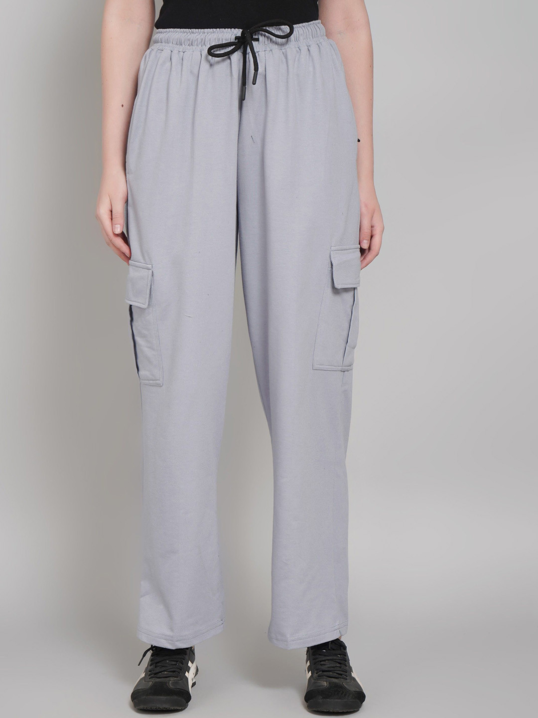 BELTLY Women Relaxed Fit Mid-Rise Tailored Stain Resistant Cotton Cargos Trousers