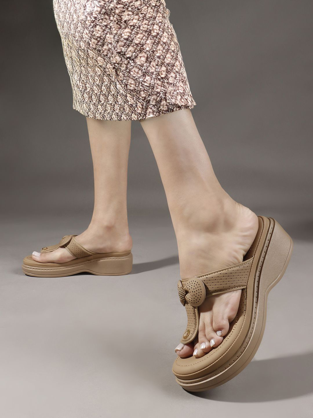 Kliev Paris Women Casual Wedge Heels