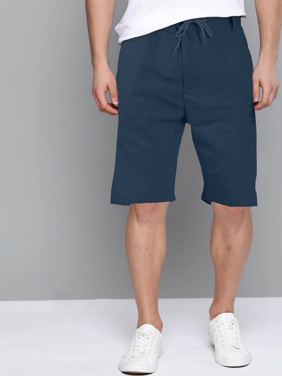 CVC Men Mid-Rise Cotton Shorts