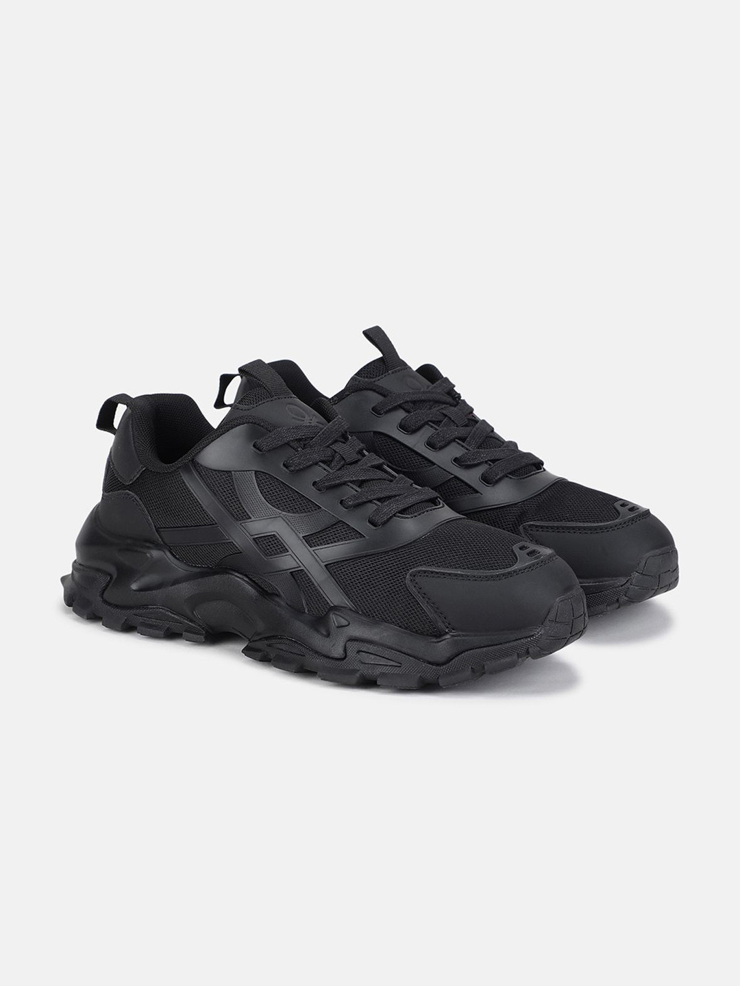 United Colors of Benetton Men Textured Sneakers