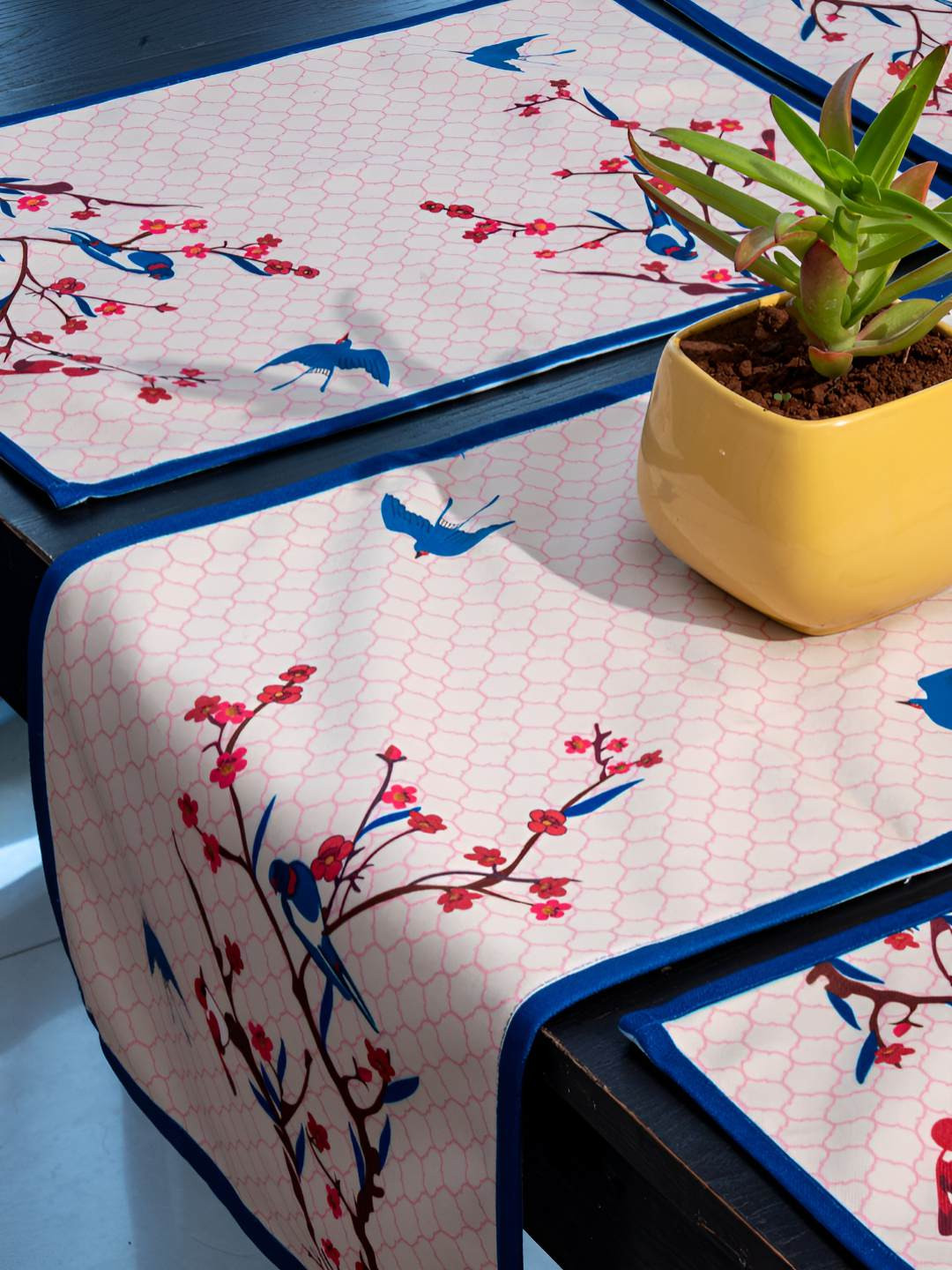 Indisca Designs 7-Pcs Blue & Cream-Color Printed Table Linen Sets