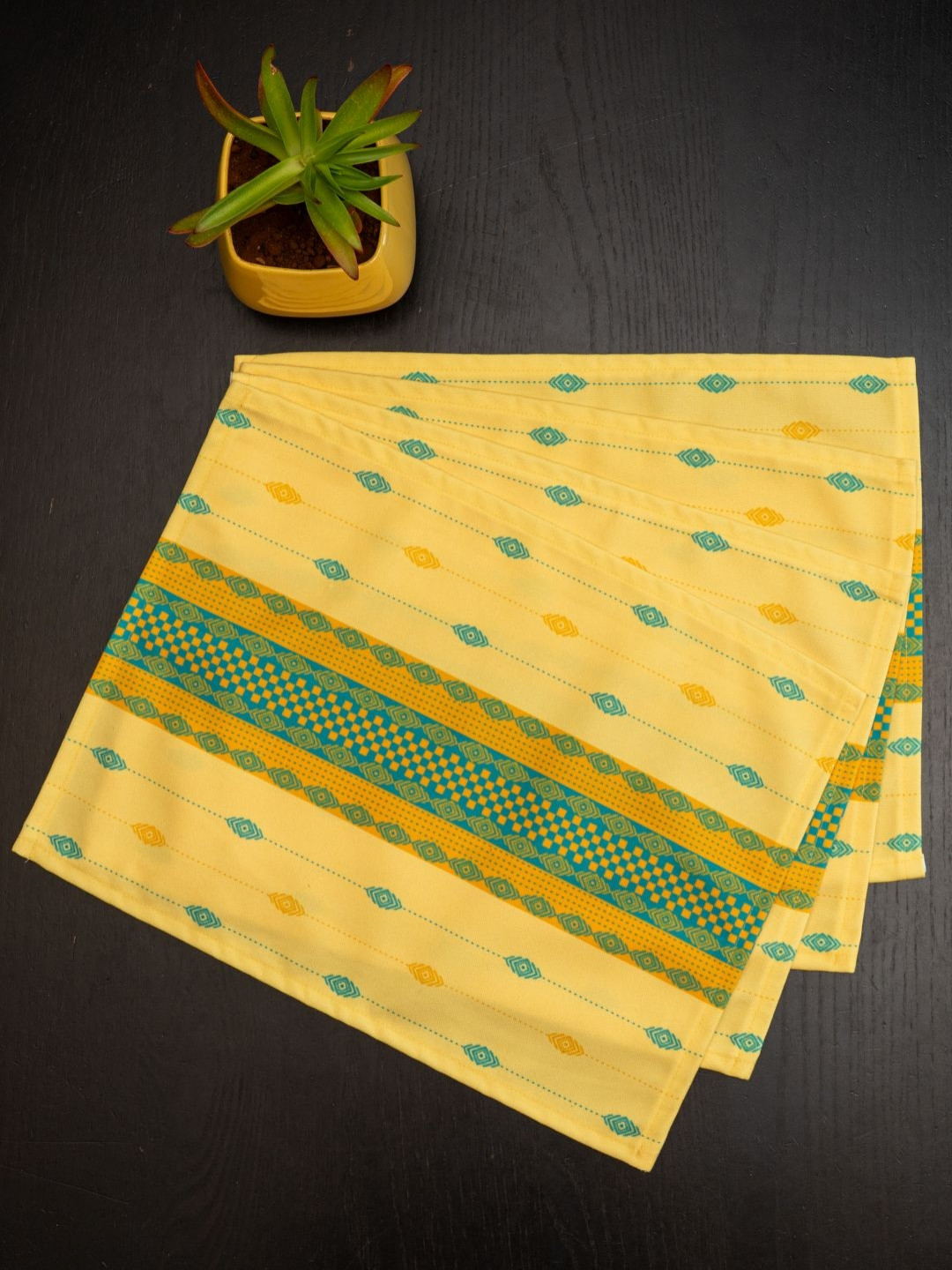 Indisca Designs 4-Pcs Yellow & Green Printed Table Placemats
