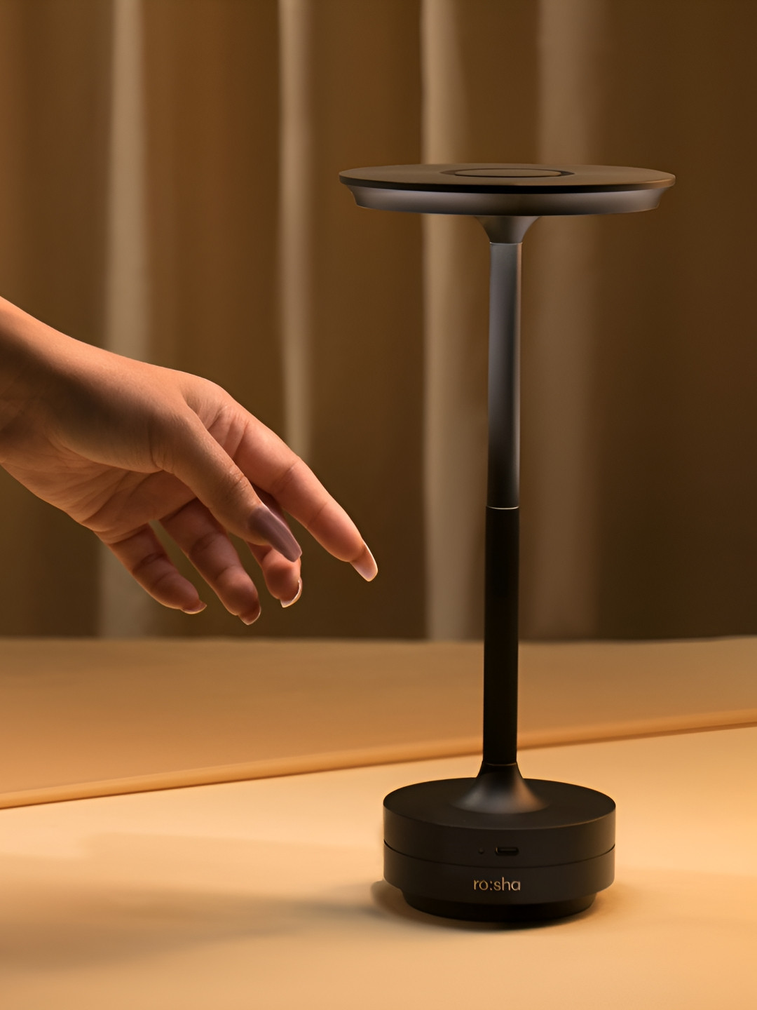 rosha Black Aluminium with Adjustable Cord