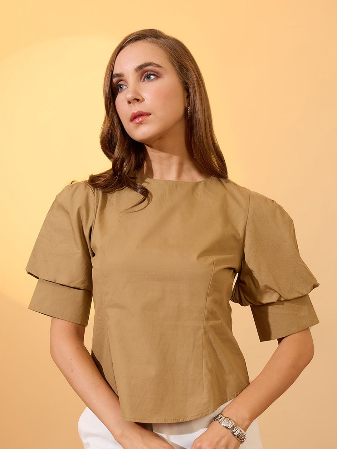 Globus Puff Sleeve Round Neck Back Button Shirt Style Workwear Top