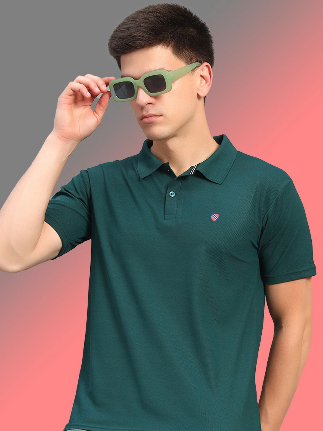 THE CASUALS Men Solid Polo Collar Satin T-shirt