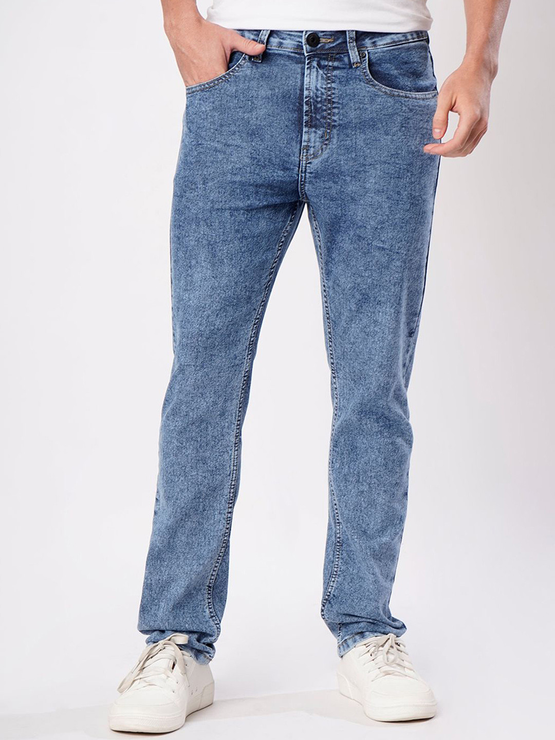 The Roadster Lifestyle Co Stretchable Slim-Fit Jeans