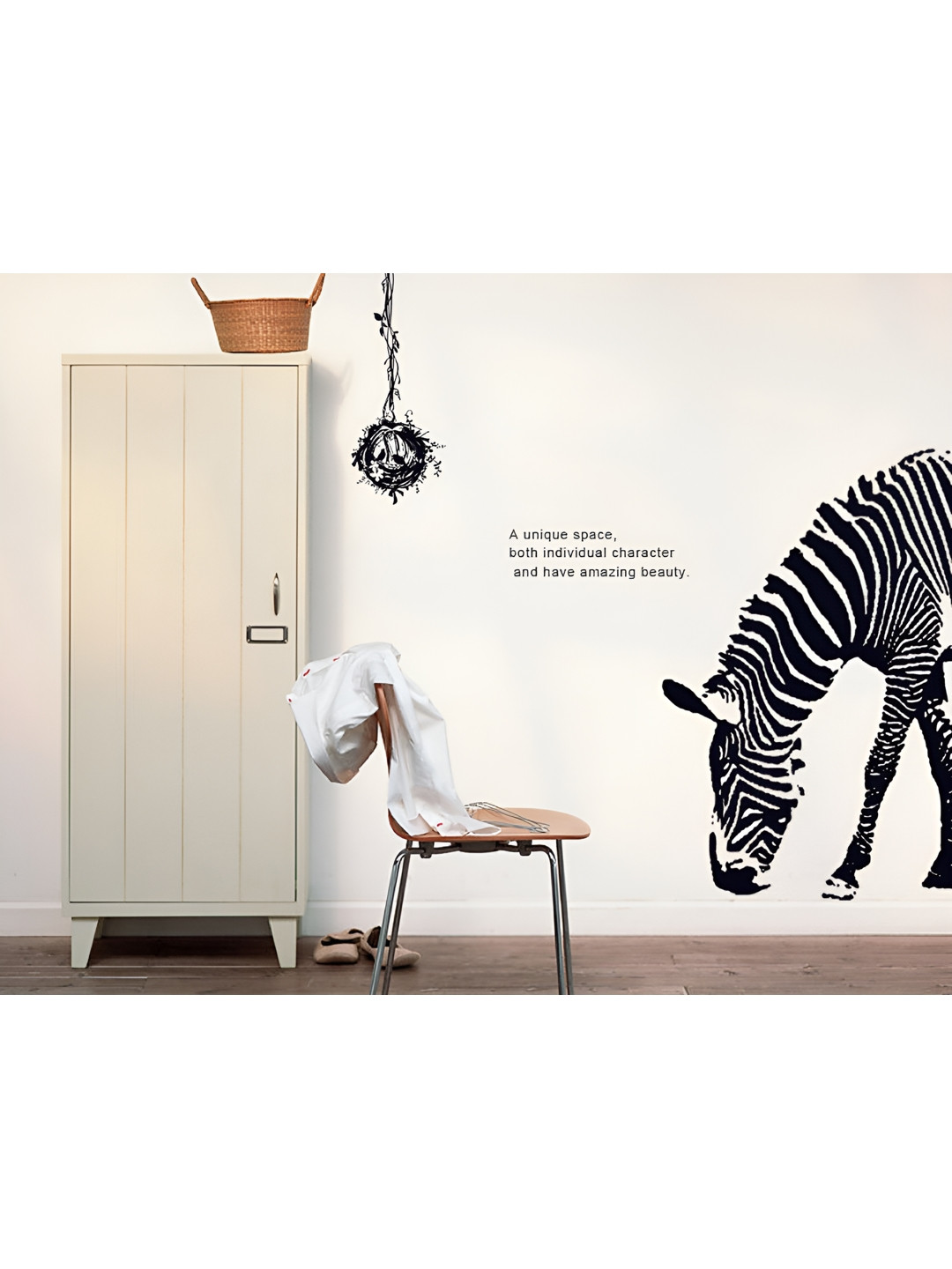 INDIAN ROYALS Black &  Giraffe Nature Printed Self-Adhesive & Durable Wall Sticker