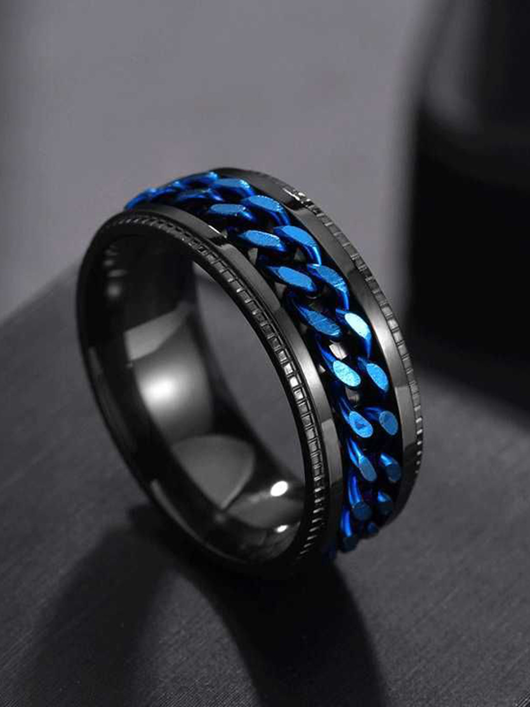 Bling Queen Rotating Chain Finger Ring