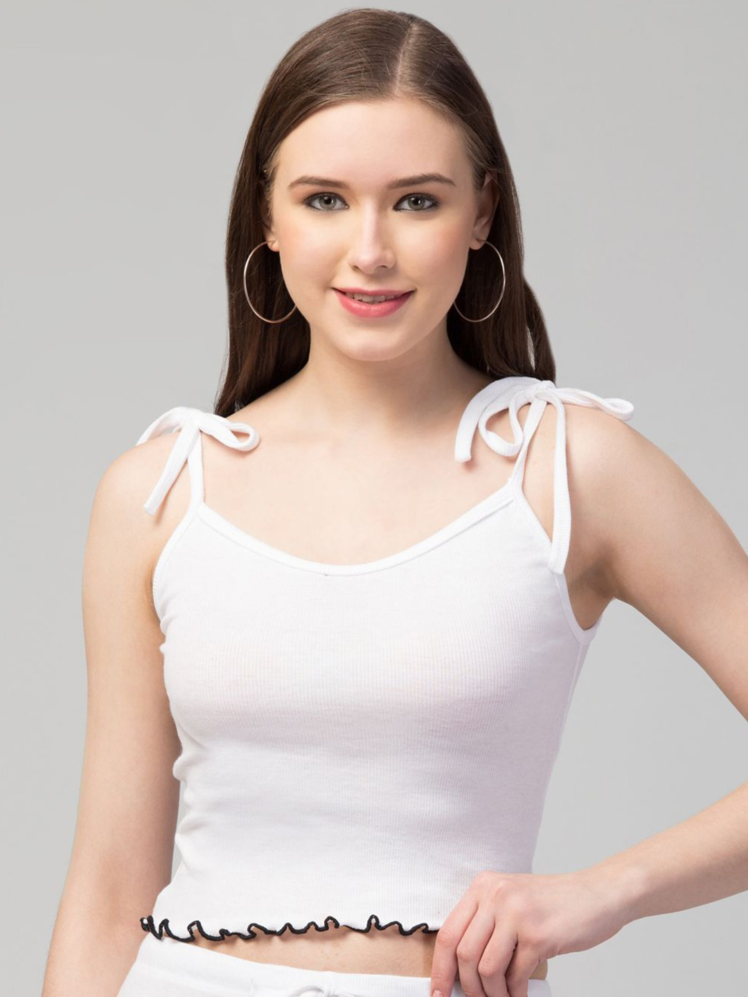 ZEROZABAR Women Solid Fitted Crop Top
