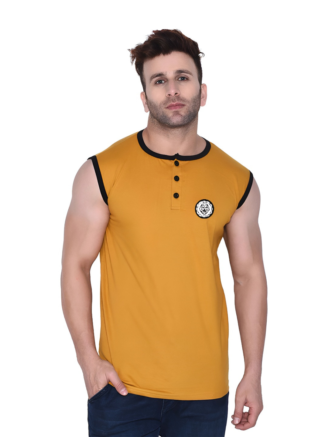 BEYOU FASHION Men Sleeveless Slim Fit T-shirt