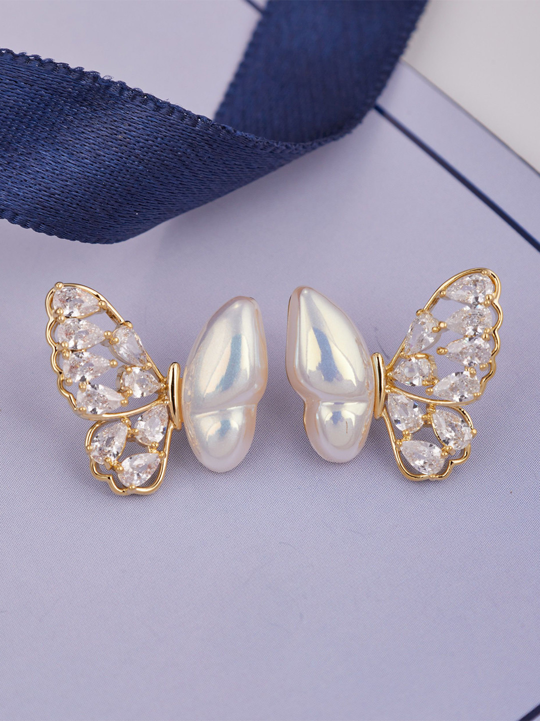 GC Jewelery Animal Shaped Studs Earrings