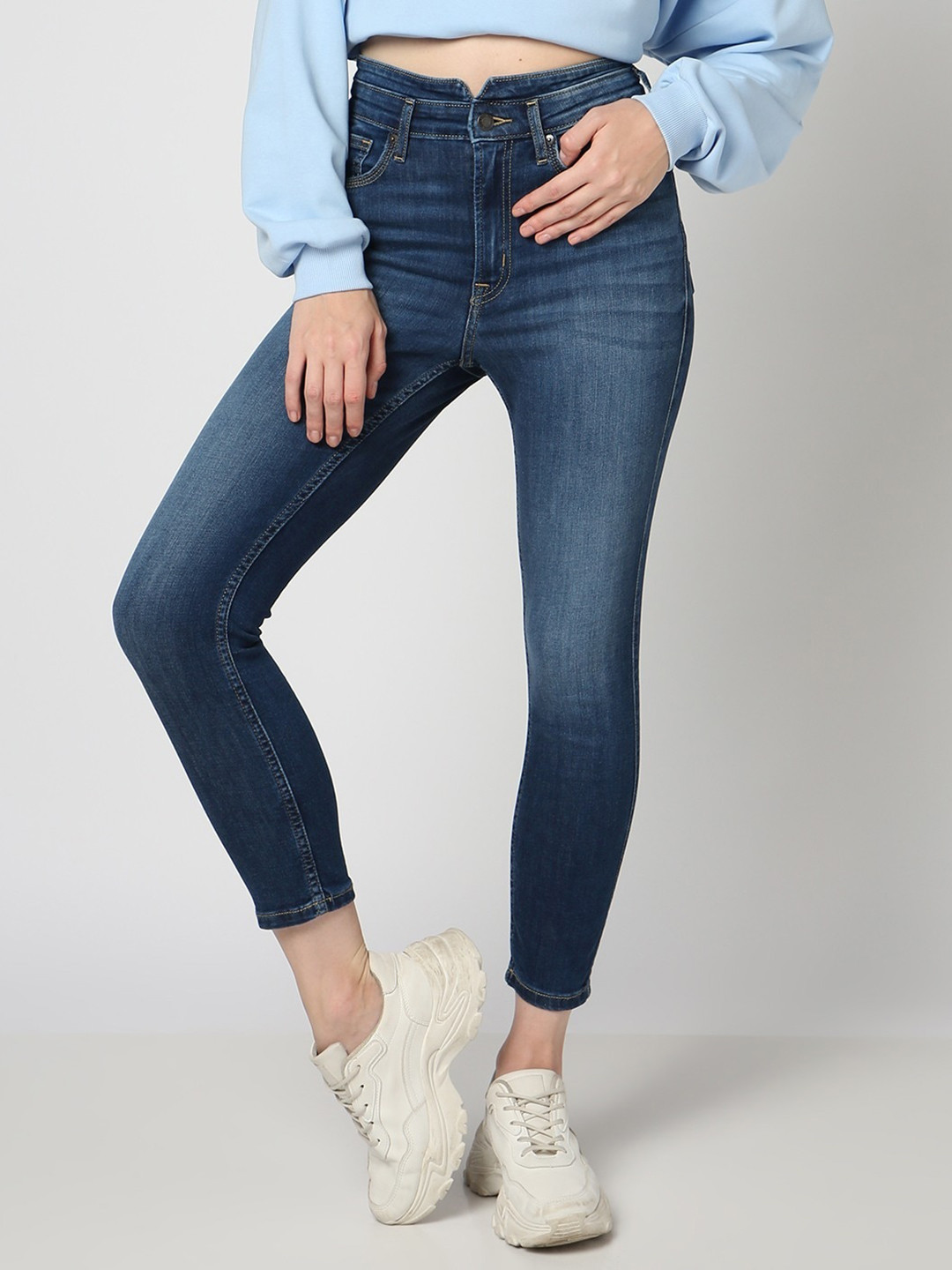 GAP Women Skinny Fit Mid-Rise Light Fade Stretchable Jeans