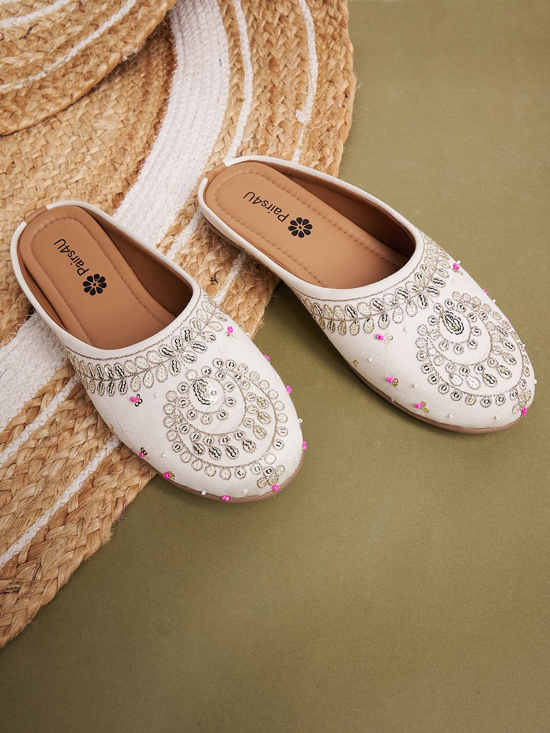 Pairs4U Women Embellished Mojaris Flats
