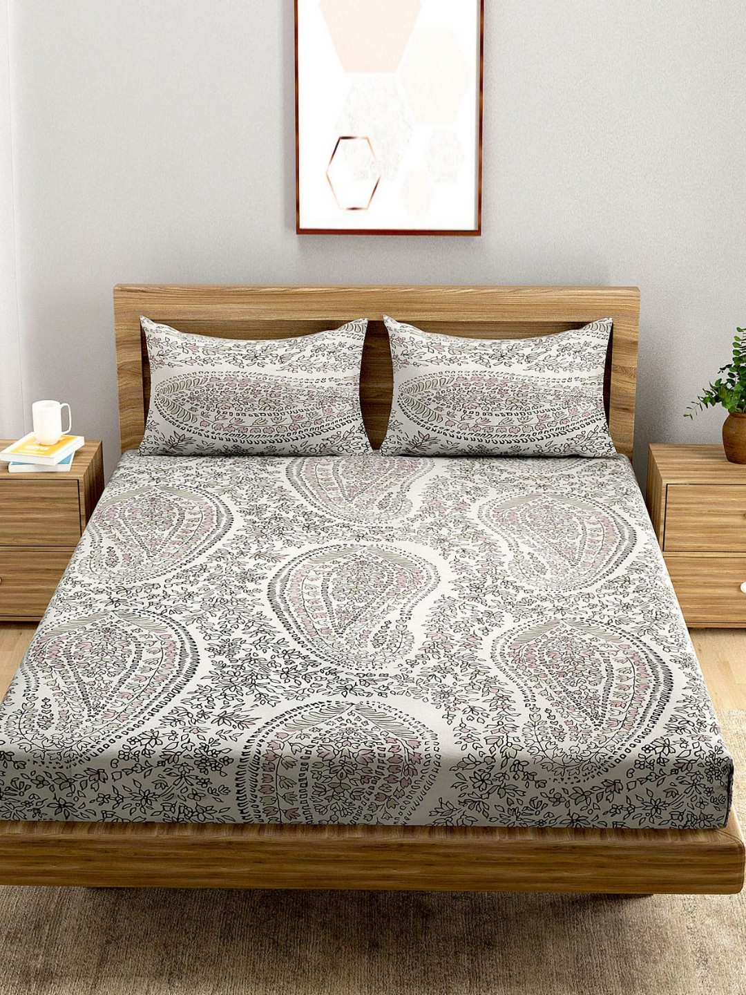 A Homes Grace White Floral Microfiber Skin-Friendly 144 TC Fitted Queen Bedsheet with 2 Pillow Covers-182 x 198 cm