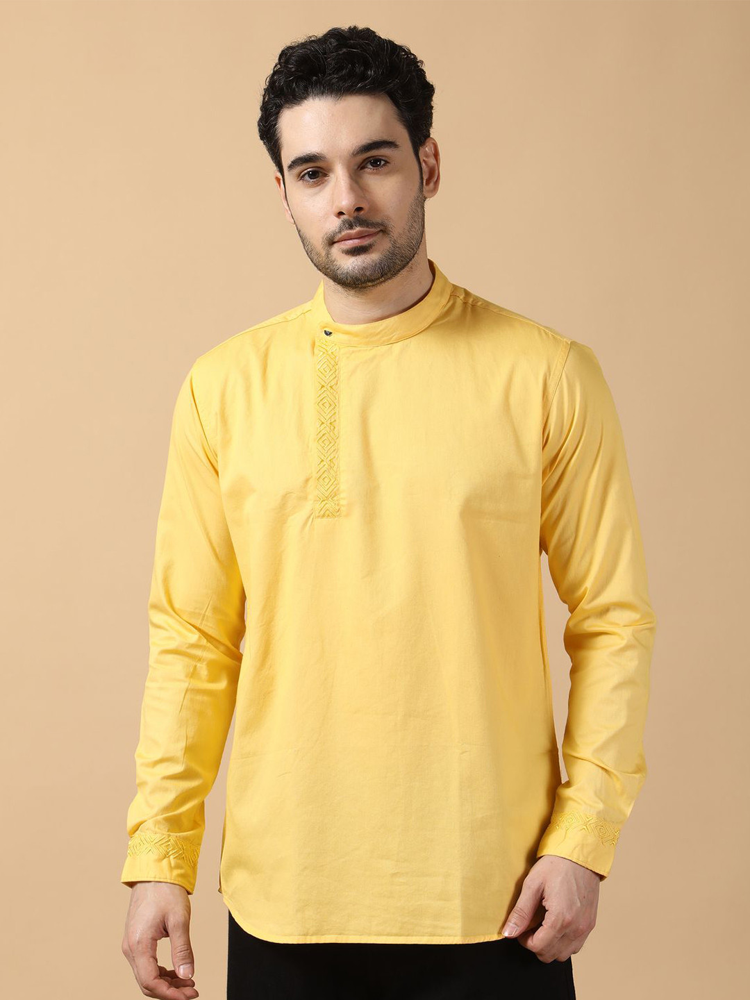 Kuons Avenue Thread Work Band Collar Angrakha Cotton Twill Weave Straight Short Kurta