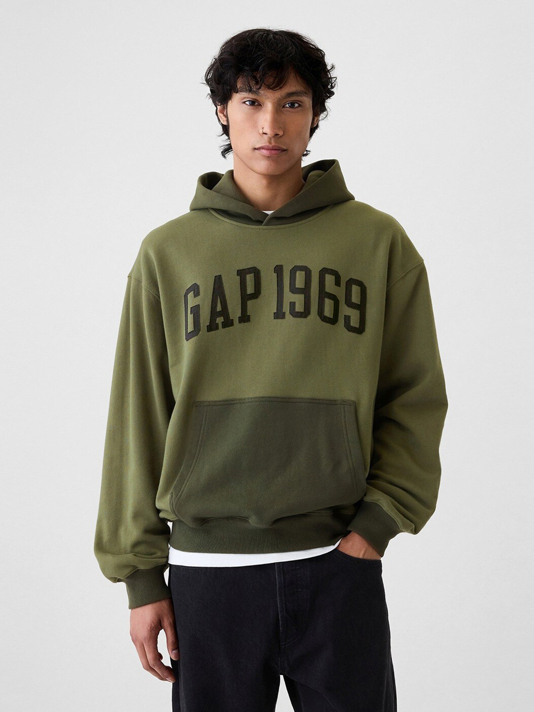 GAP Brand Logo Applique Detailed Hooded Sweatshirt