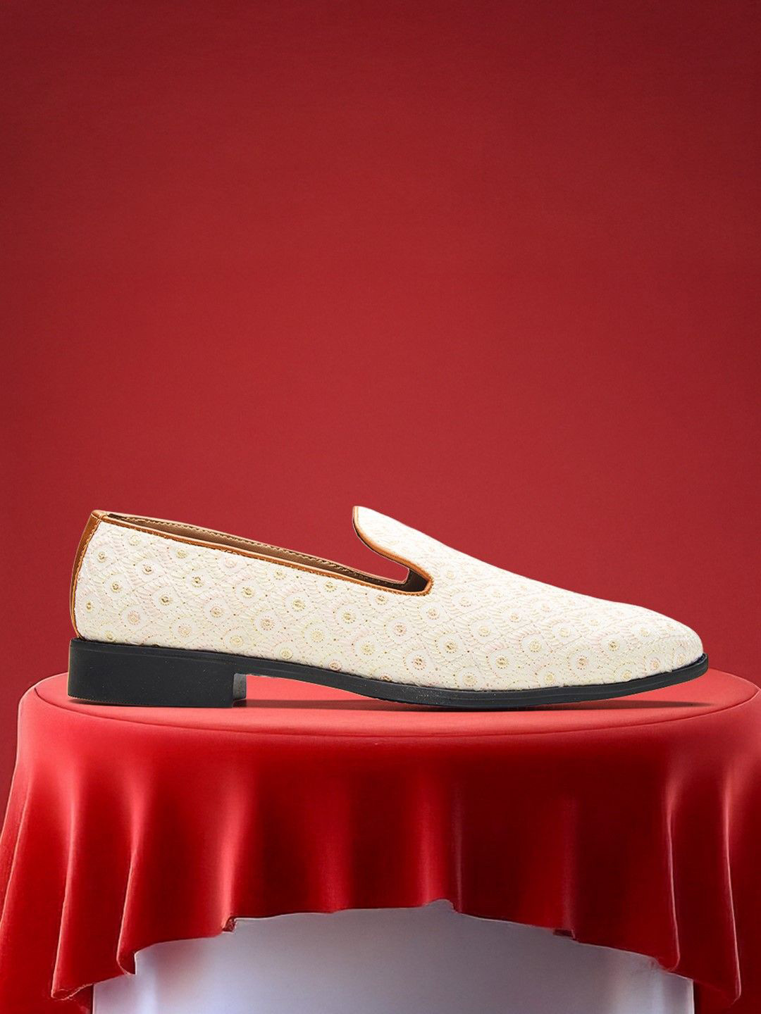 MICHAEL ANGELO Men Ethnic Slip Ons Loafers