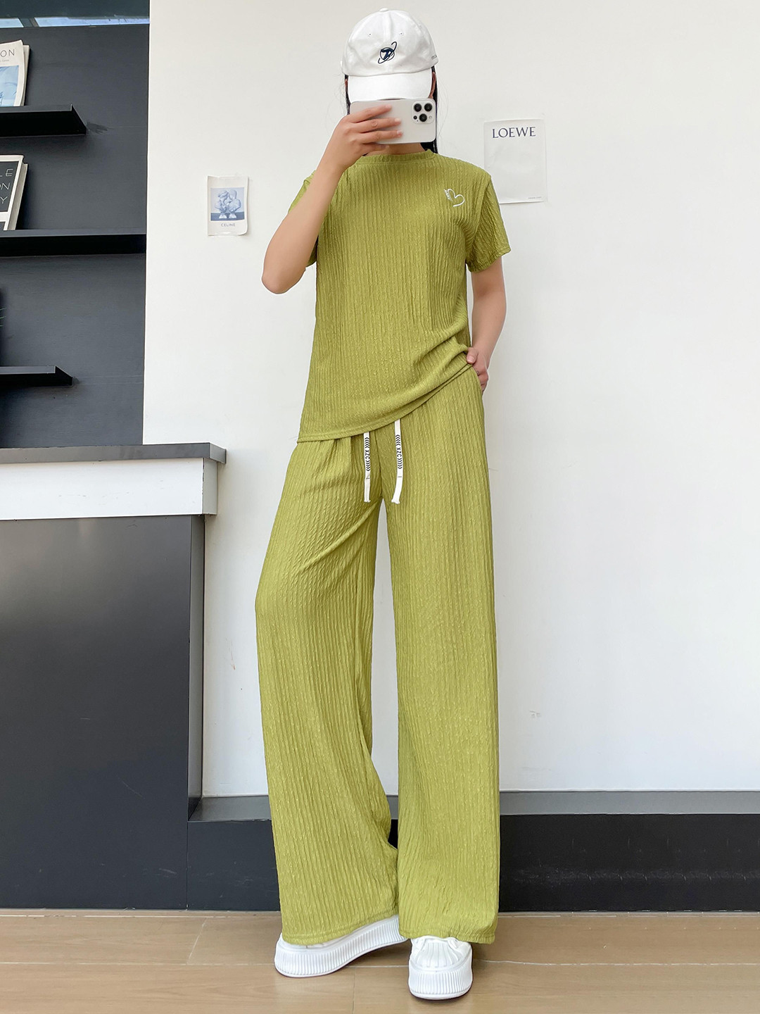 Stem Rope T-Shirt With Trousers Co-Ords