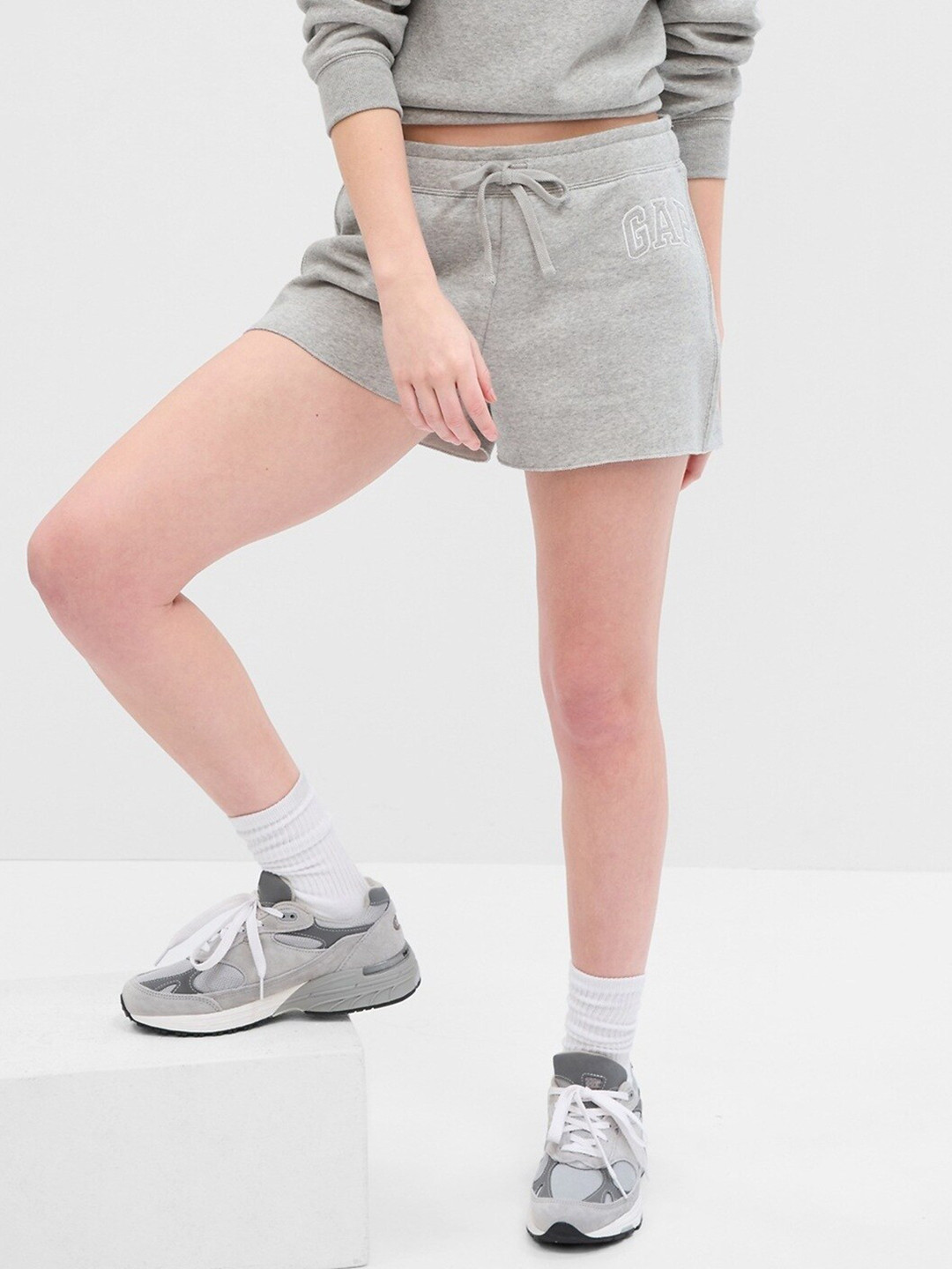 GAP Women Brand Logo Printed Mid-Rise Shorts