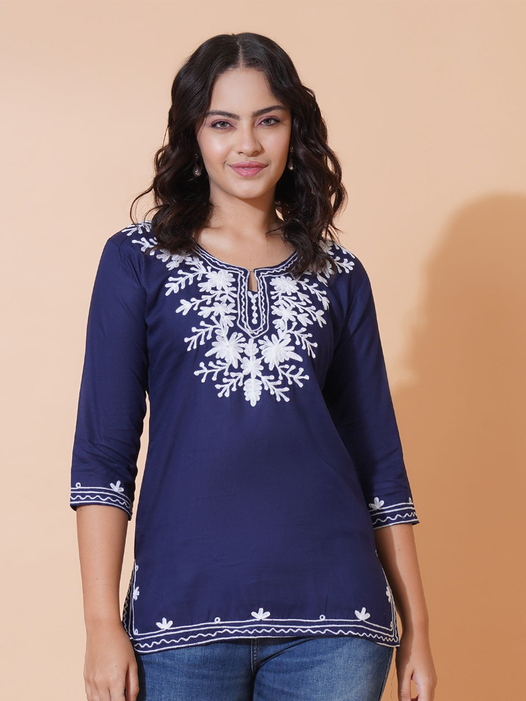 PAHNAZ Ethnic Motifs Embroidered Thread Work Thread Work Kurti