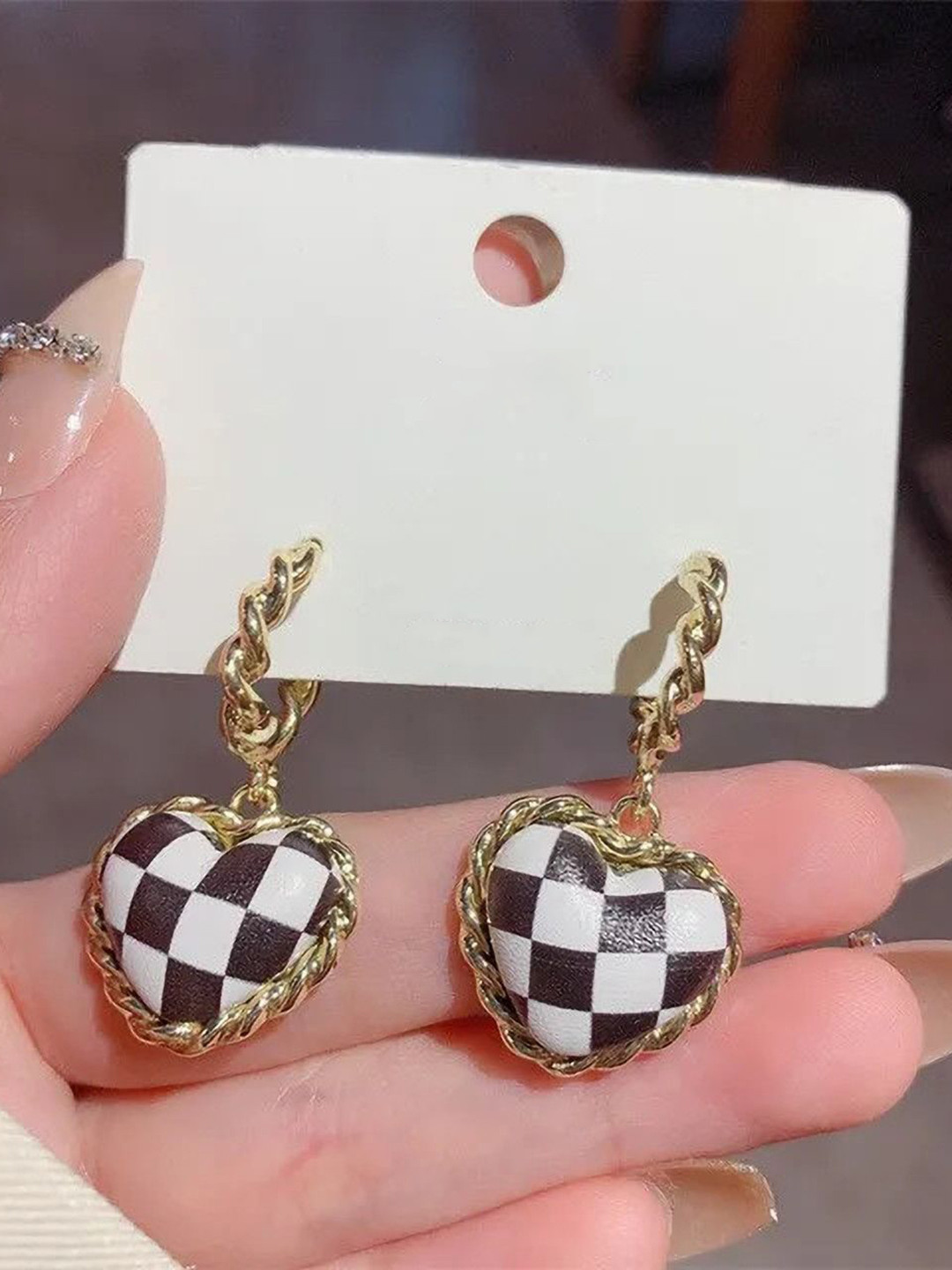 DressBerry Koreanearringmodel13Gold-Plated Heart Shaped Drop Earrings