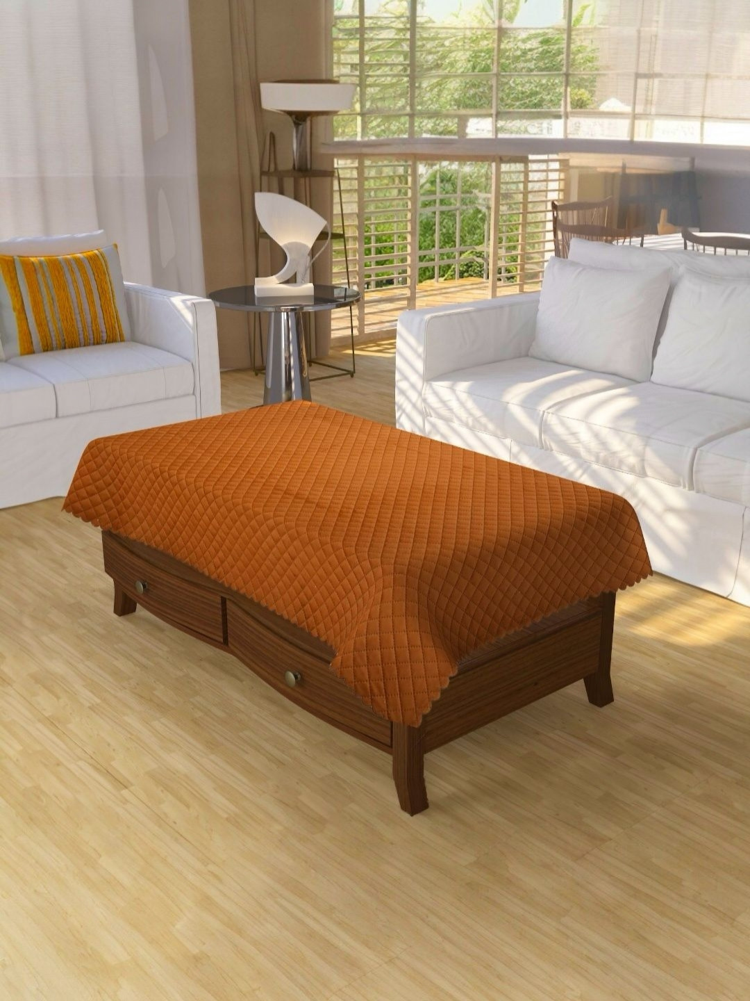 BIGGER FISH Brown Anti-Slip Velvet Checkered Cotton 4-Seater Table Cover