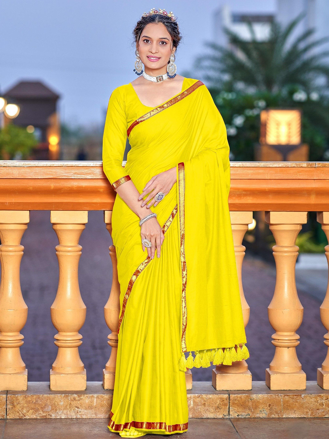 LeeliPeeri Designer Zari Border Saree With Blouse Piece