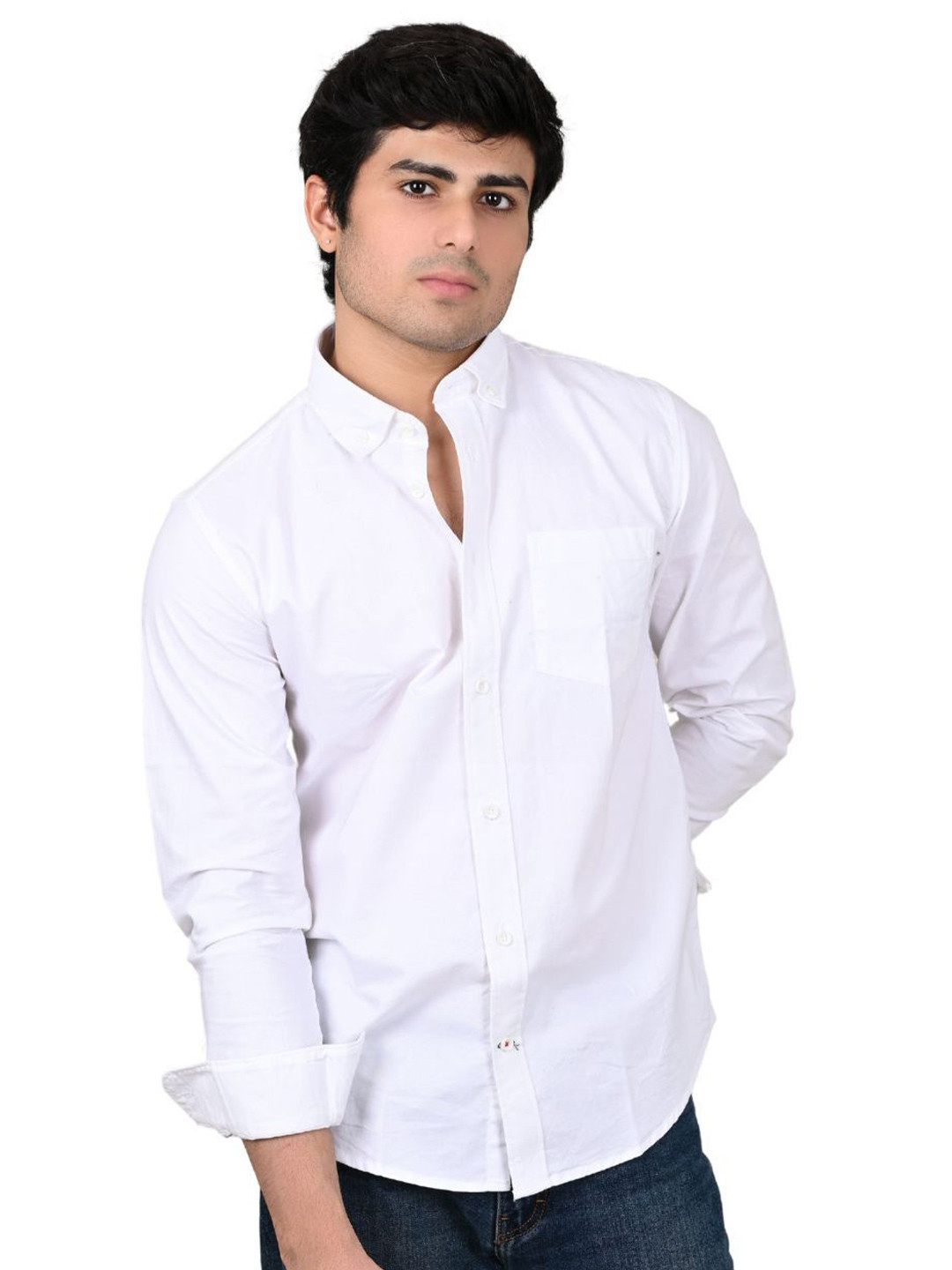 Suture Craft Cutaway Collar Long Sleeves Slim Fit Casual Shirt