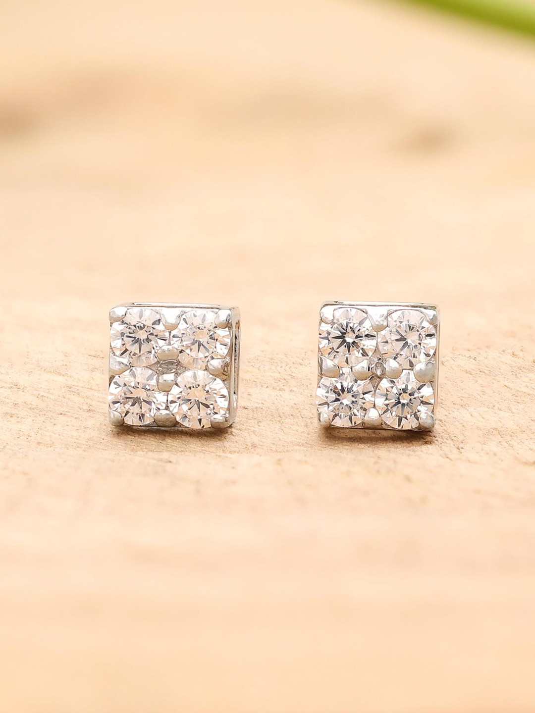 AMONROO 925 Sterling Silver Rhodium-Plated Cubic Zirconia Studded Princess Square Studs