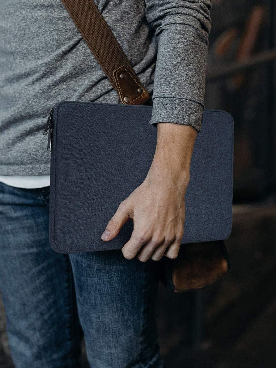 Straplt Women Zip Laptop Sleeve